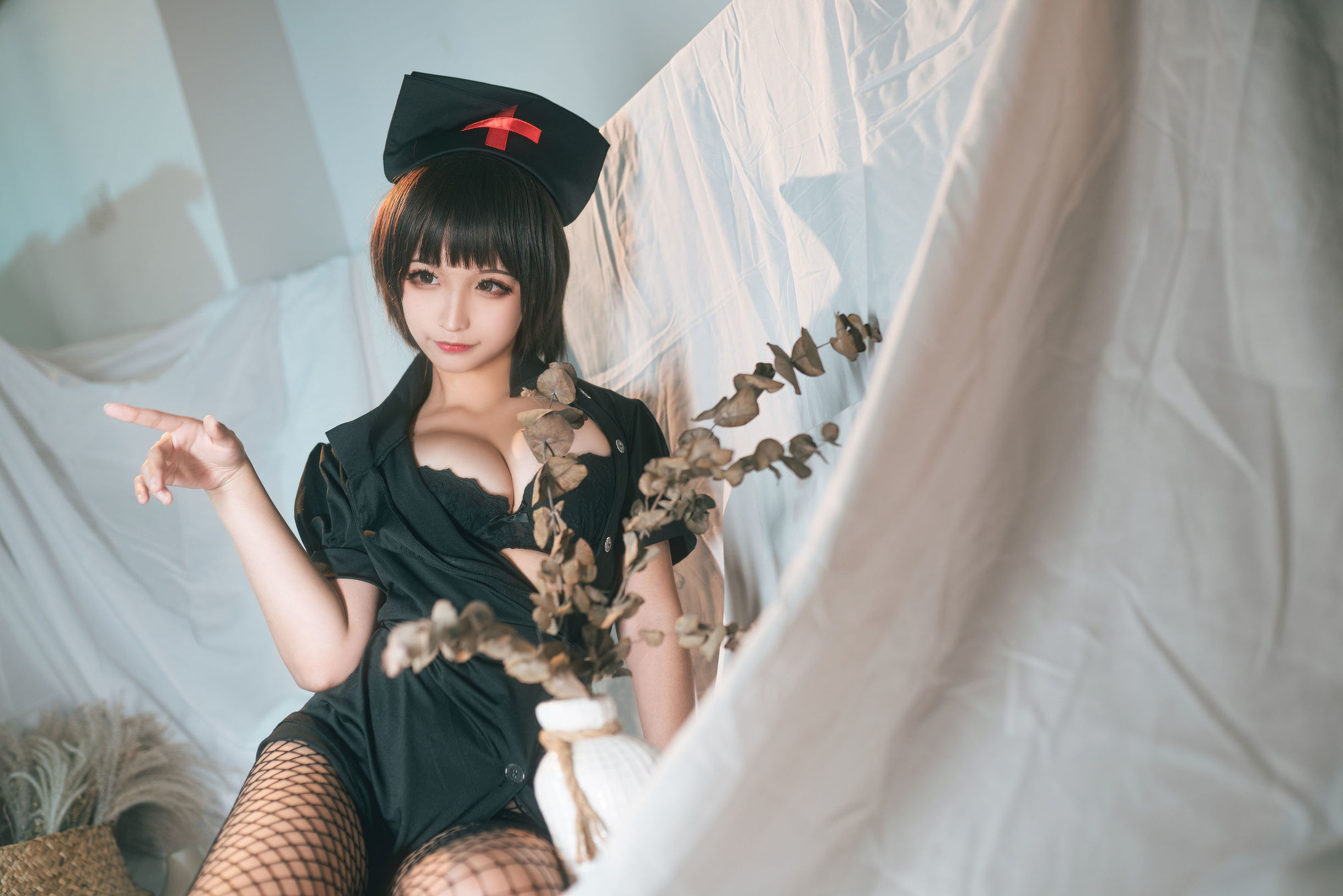 Anime Blogger Chun Mo Mo, Nurse Sister