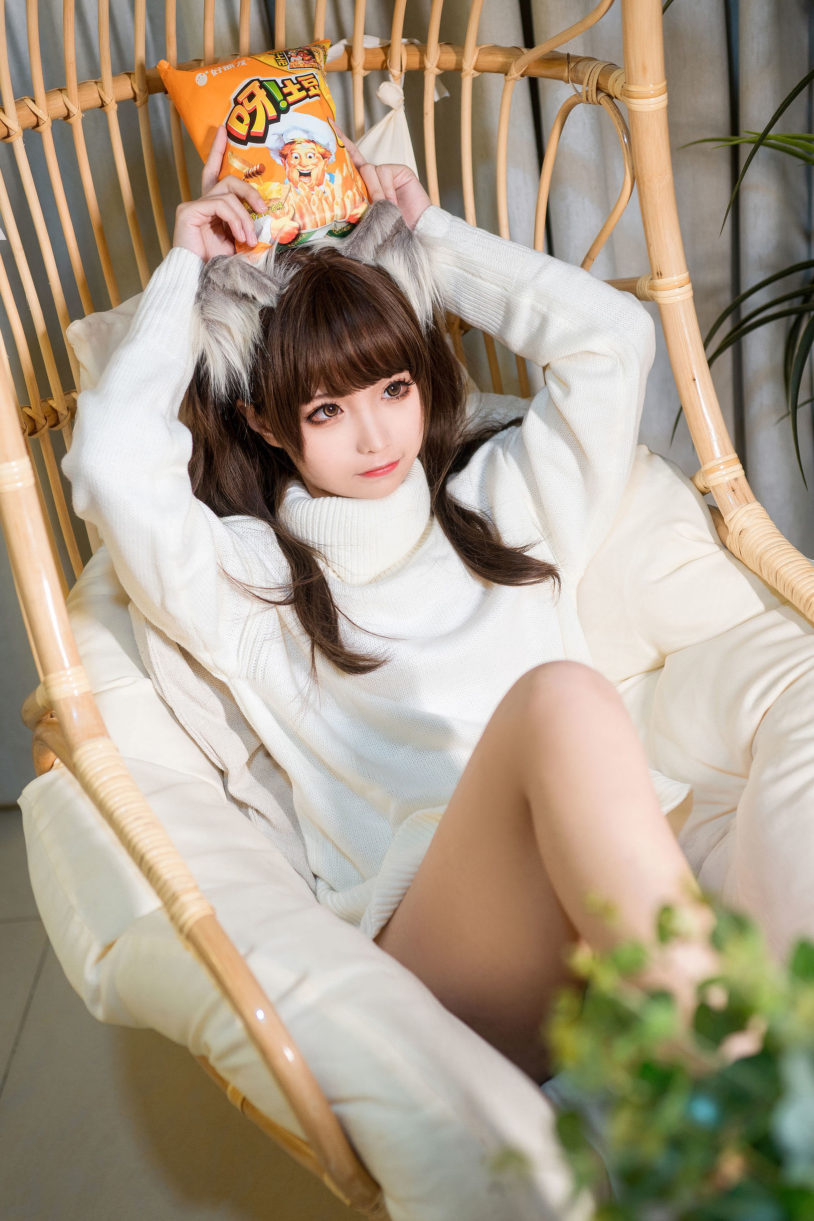 アニメブロガー チュンモモ 白いセーター