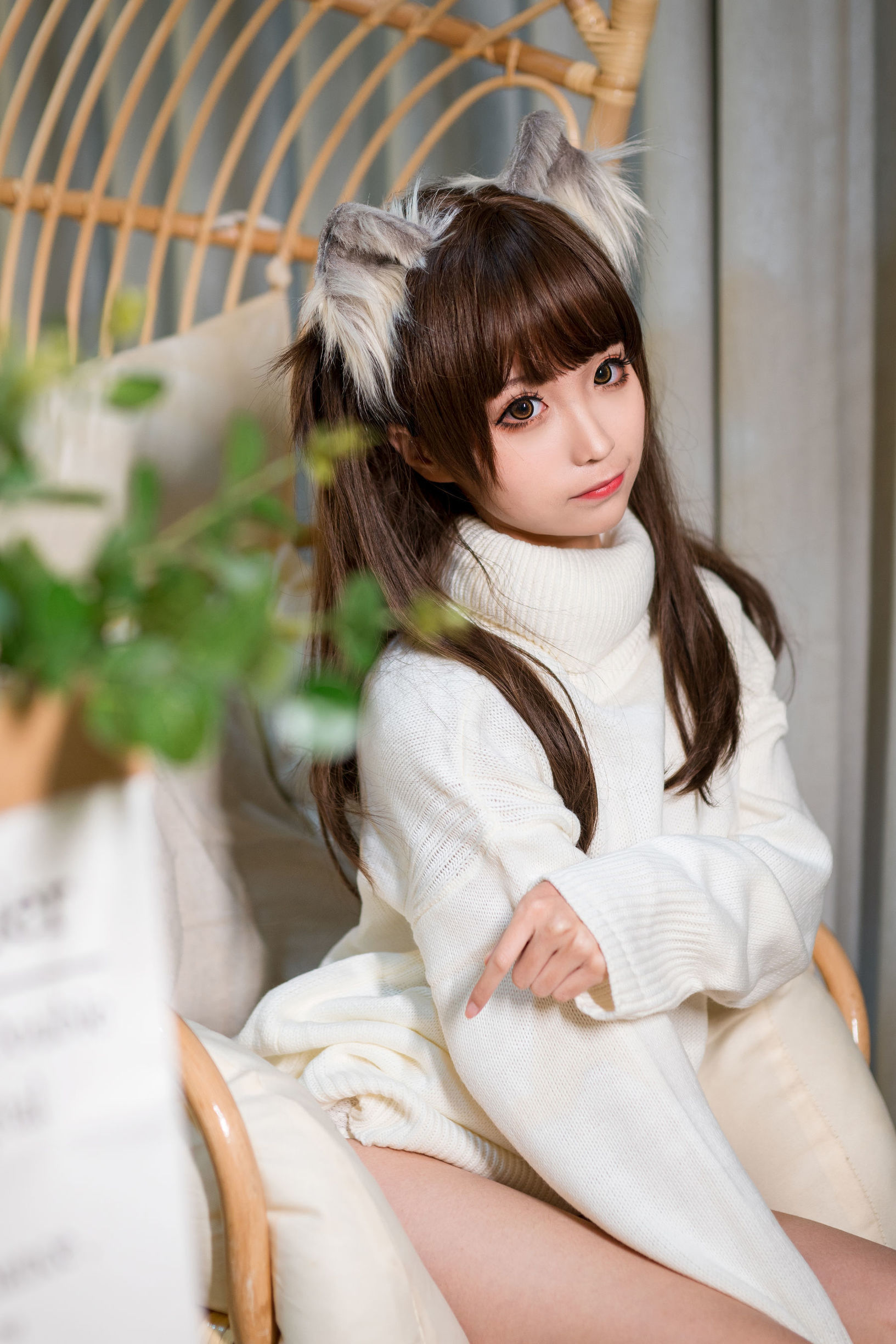Anime blogger Chun Mo Mo White Sweater