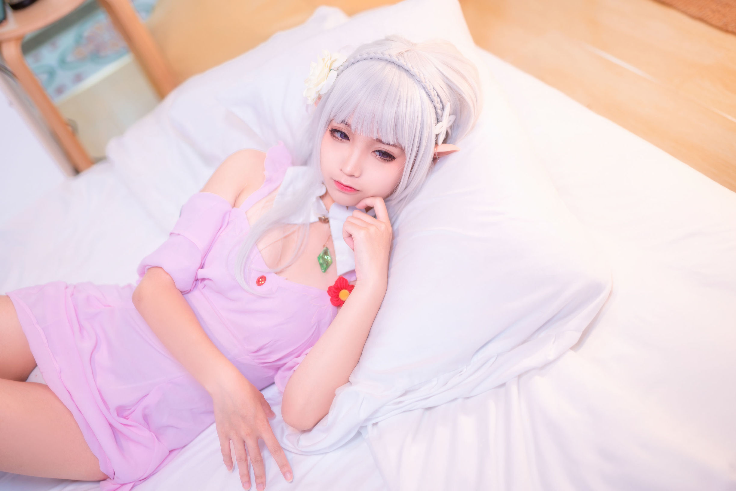 Blogger anime Chun Mo Mo, áo ngủ của Emilia
