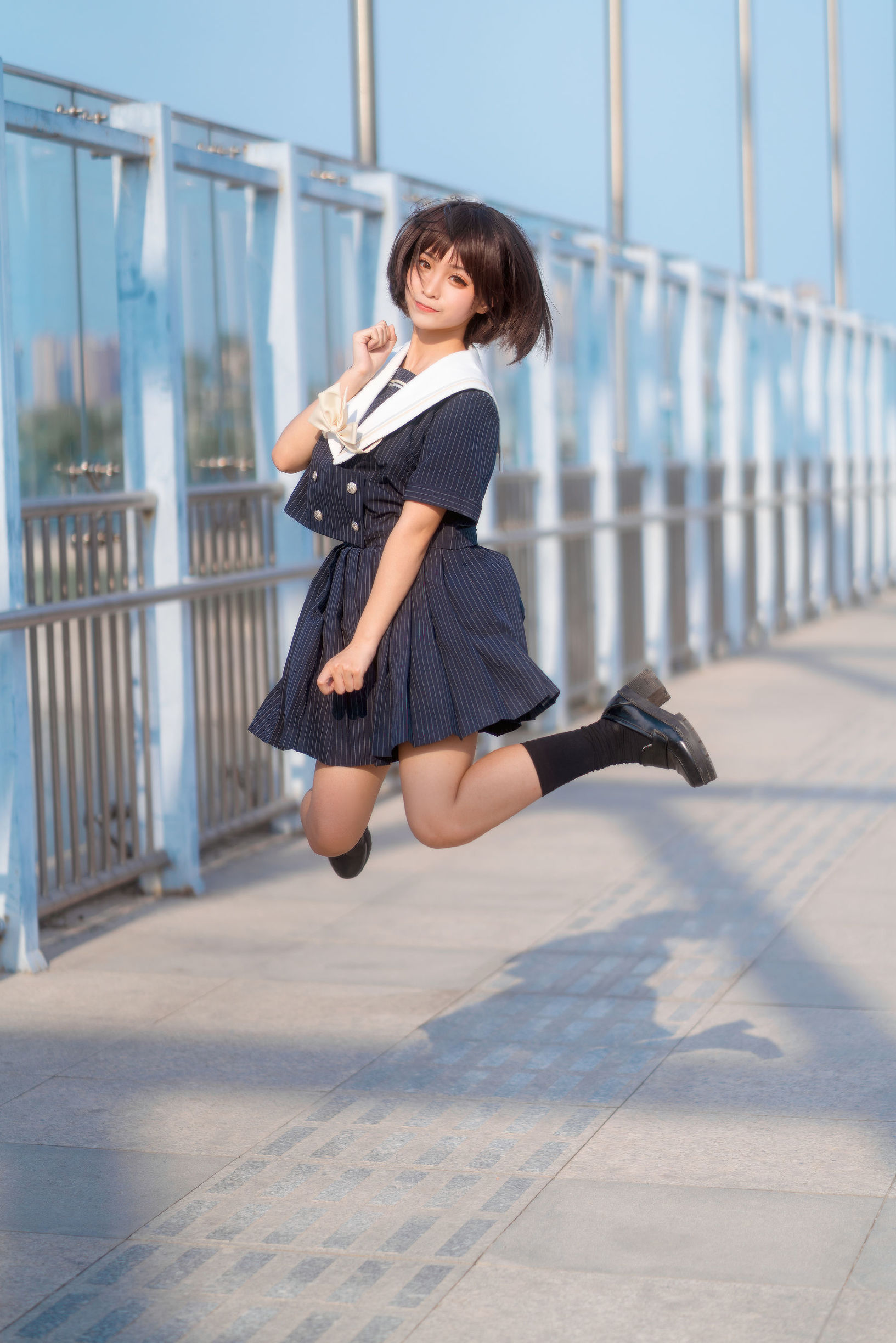 アニメブロガーのチュンモモのJK制服