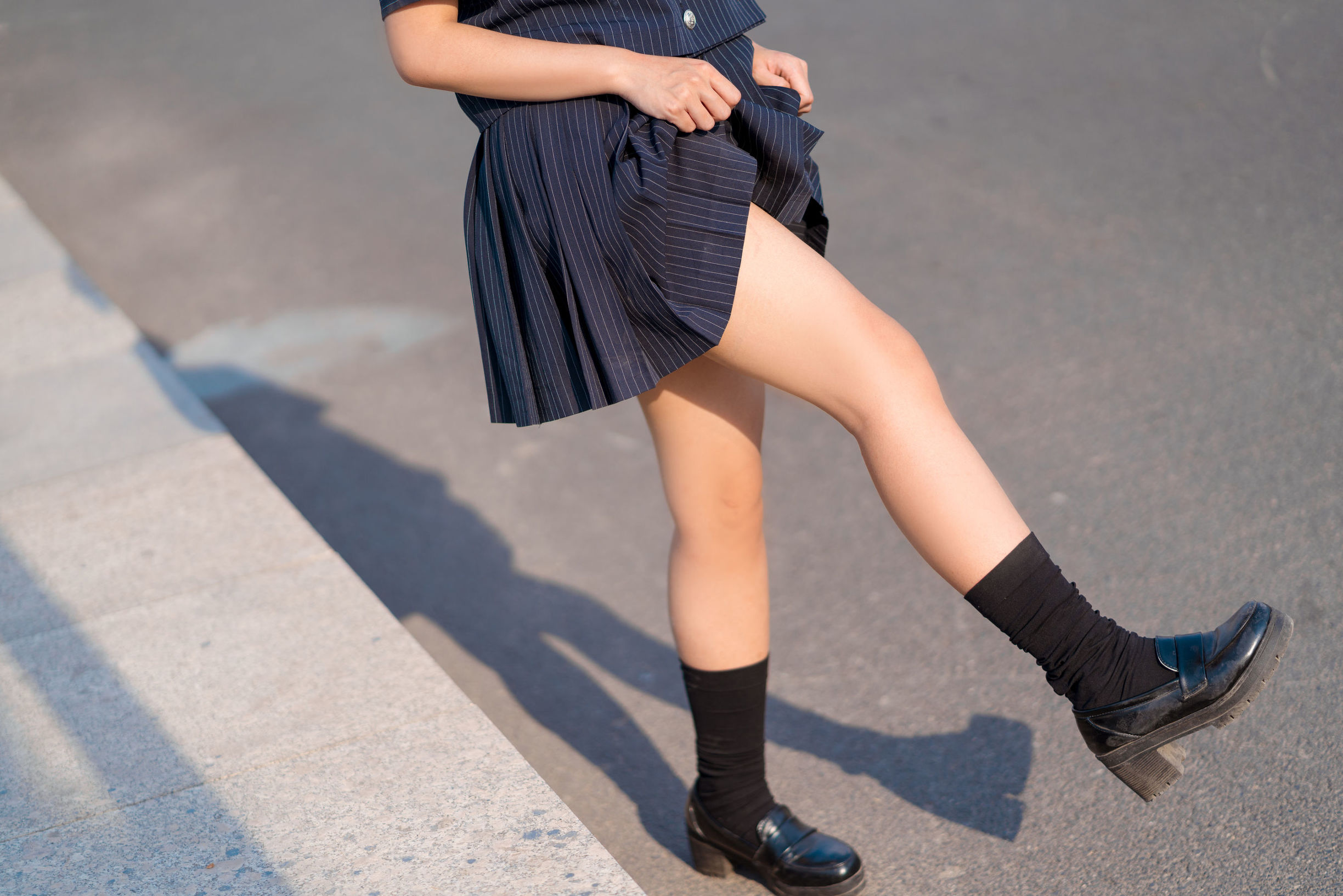 アニメブロガーのチュンモモのJK制服
