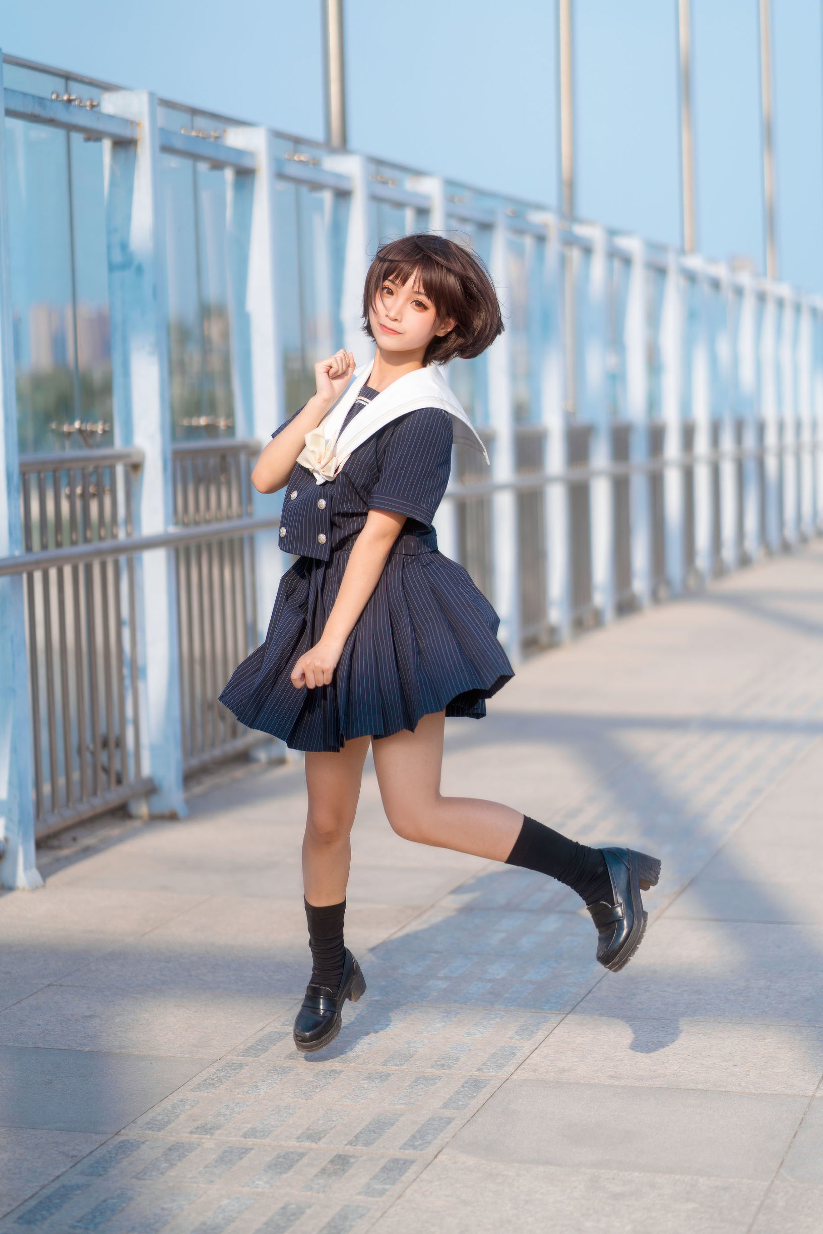 アニメブロガーのチュンモモのJK制服