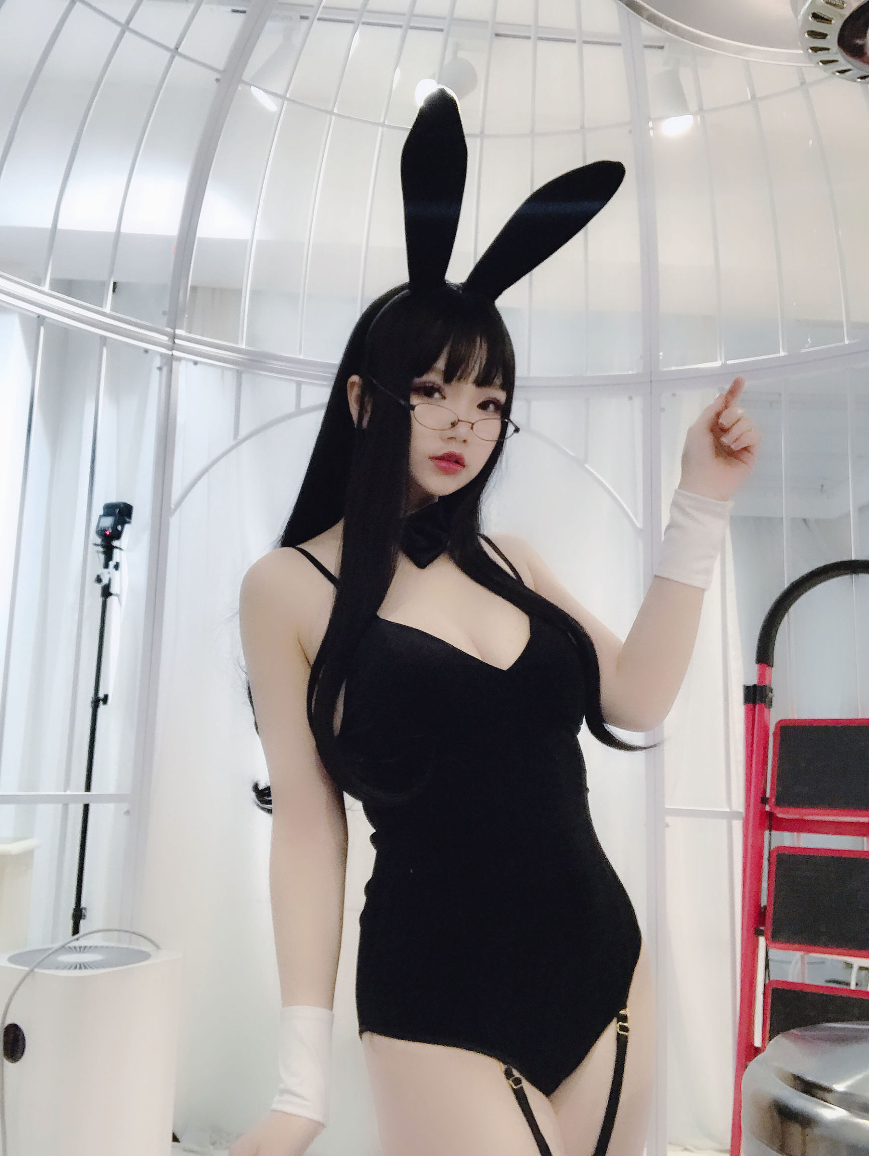 애니메이션 블로거 설청 아스트라 안경 토끼 연기