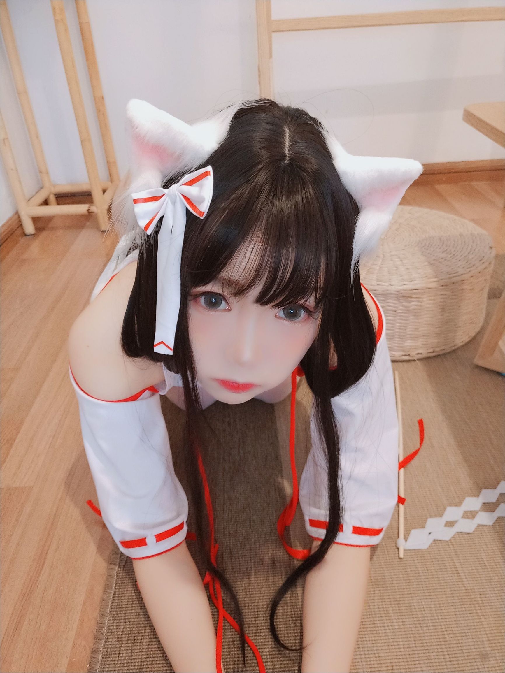 Blogger anime Tuyết Thanh Astra, mèo của đền thờ