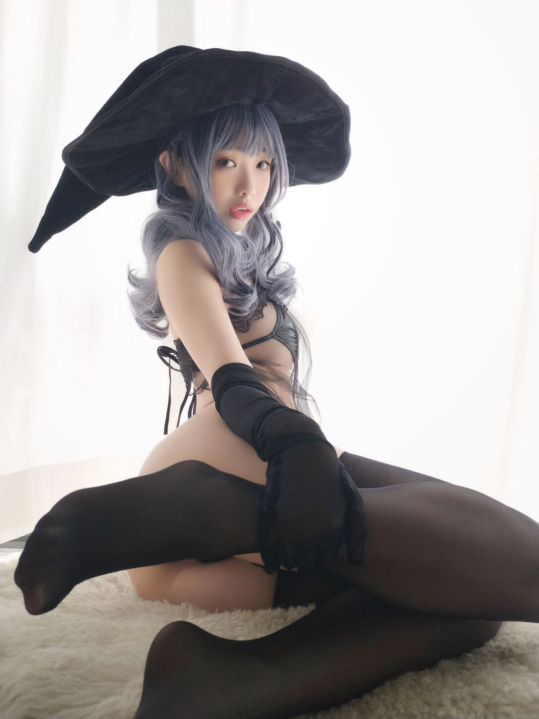 Anime Blogger Wen Mei Witch