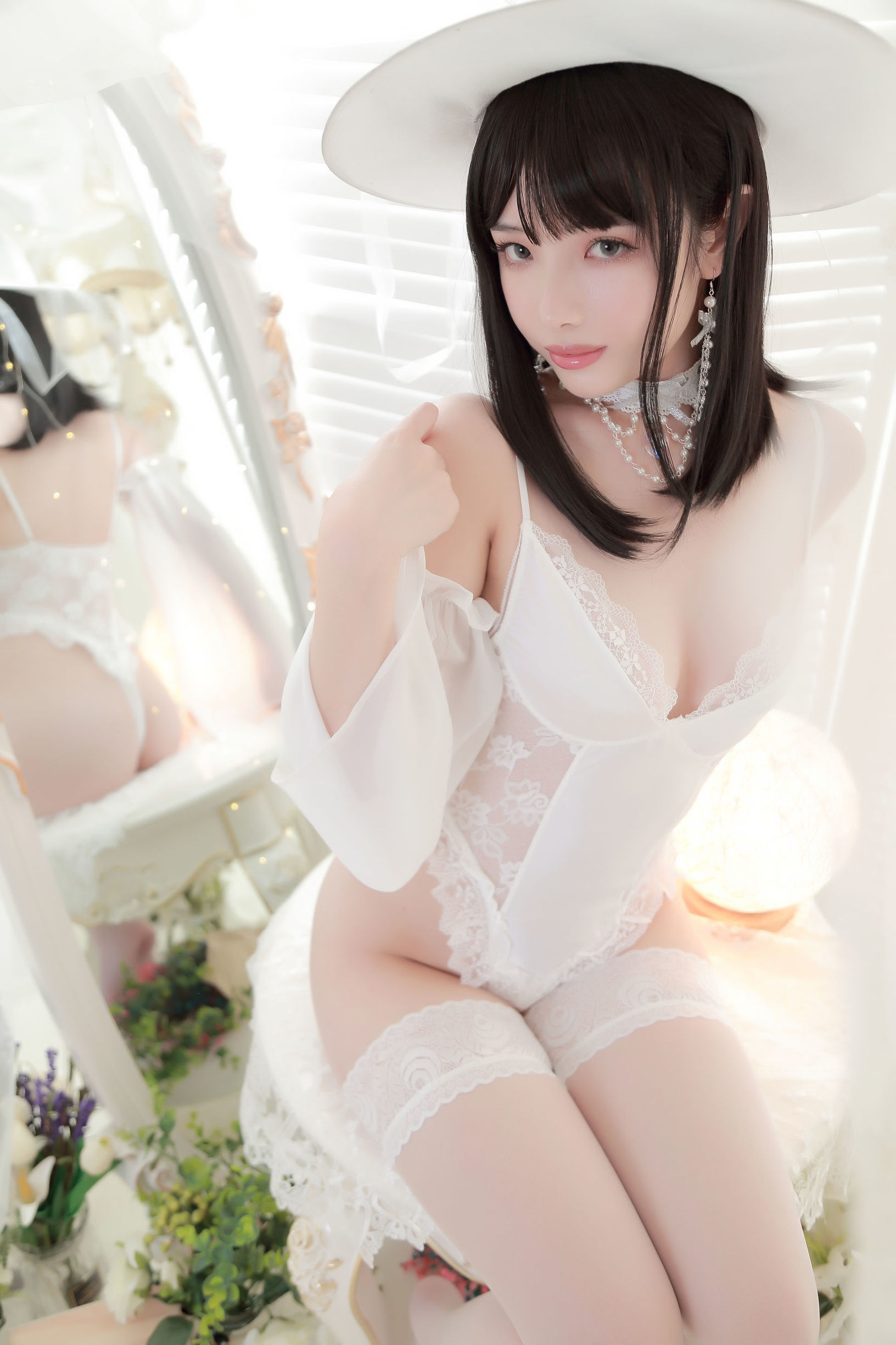 Anime Blogger Wen Mei, White Witch