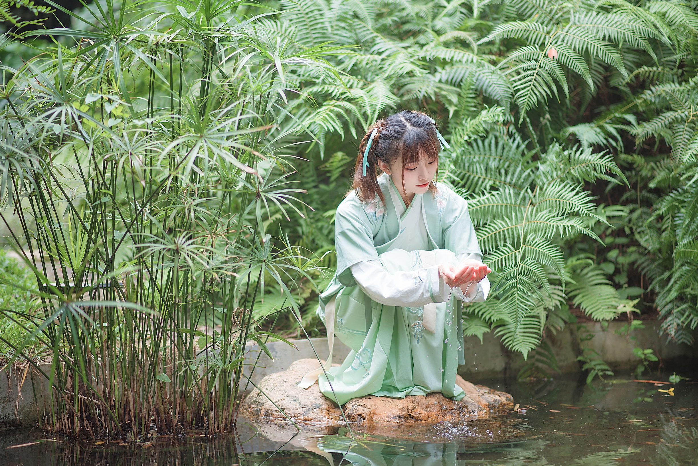 動漫博主Kitaro_綺太郎 娉娉袅袅十三余，豆蔻年華二月初