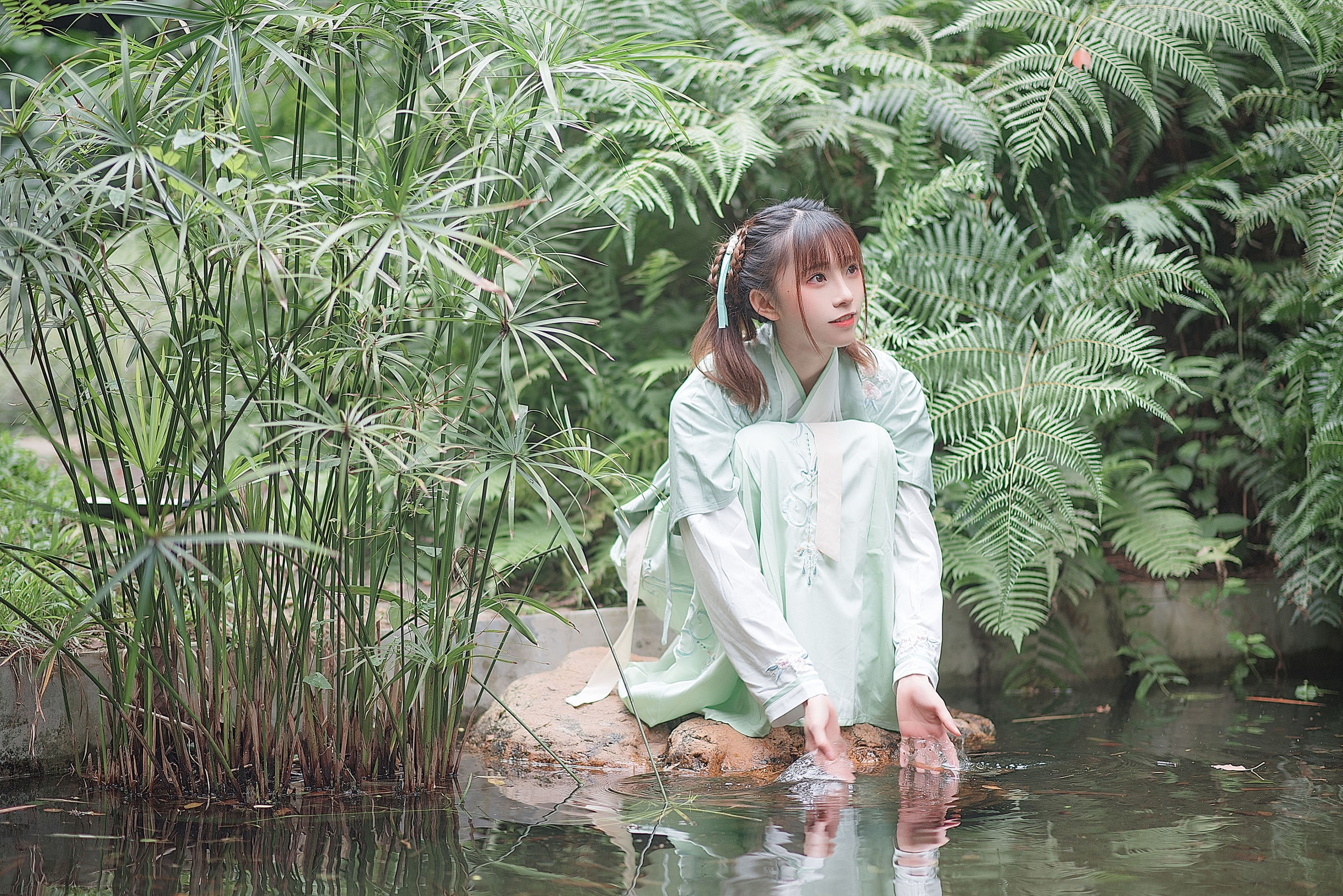 動漫博主Kitaro_綺太郎 娉娉袅袅十三余，豆蔻年華二月初