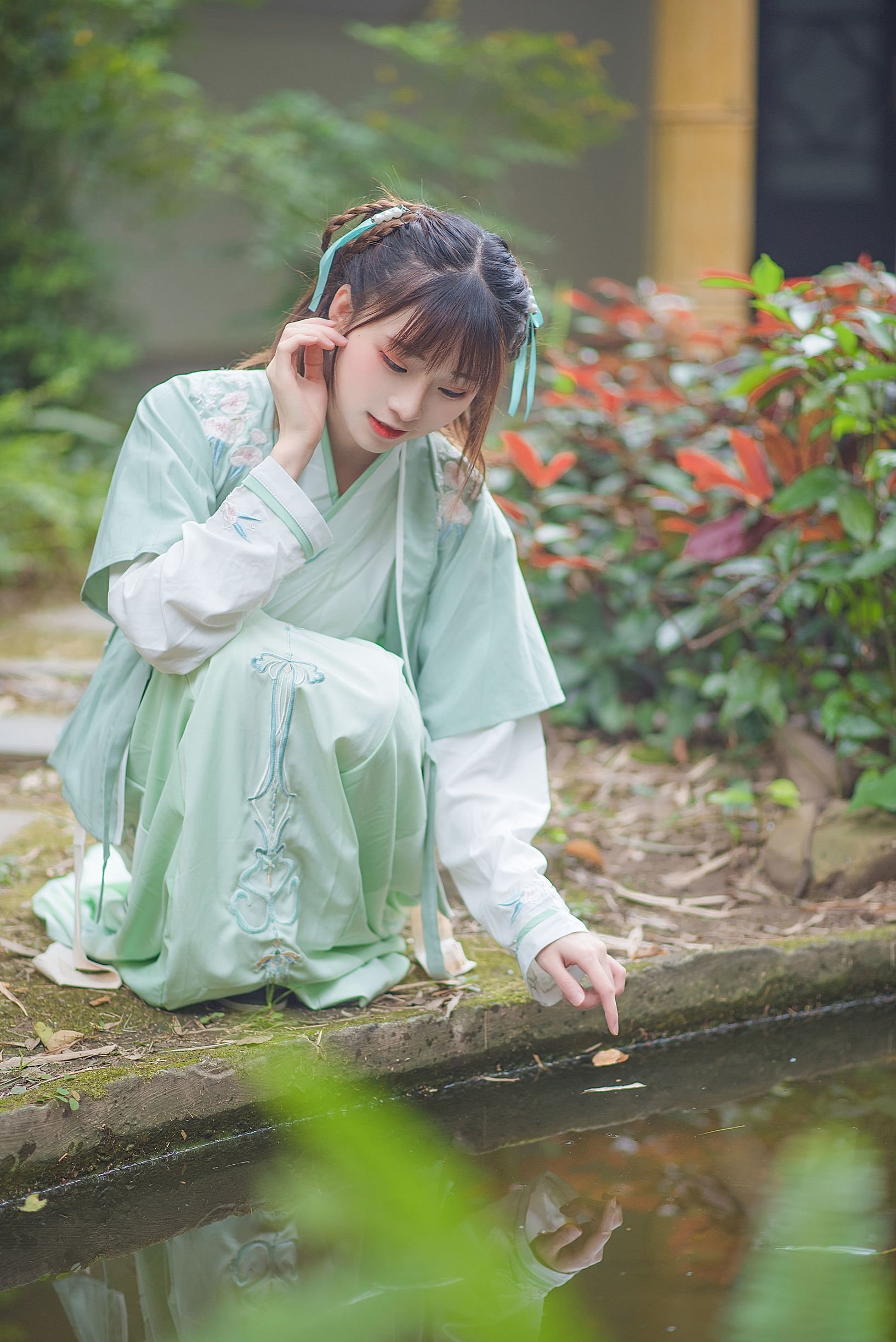 動漫博主Kitaro_綺太郎 娉娉袅袅十三余，豆蔻年華二月初