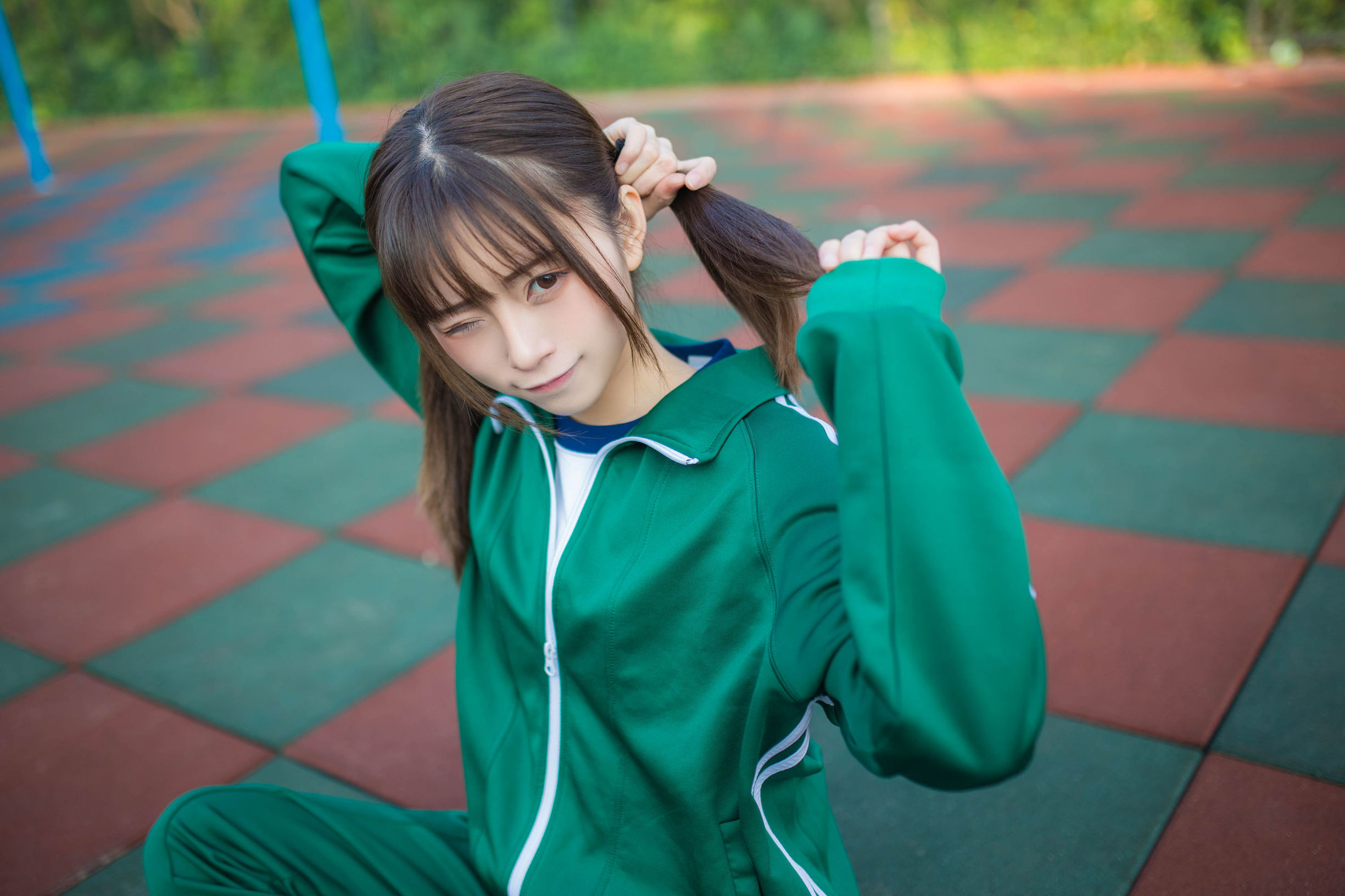 Anime Blogger Kitaro_绮太郎 Green Sportswear Girl