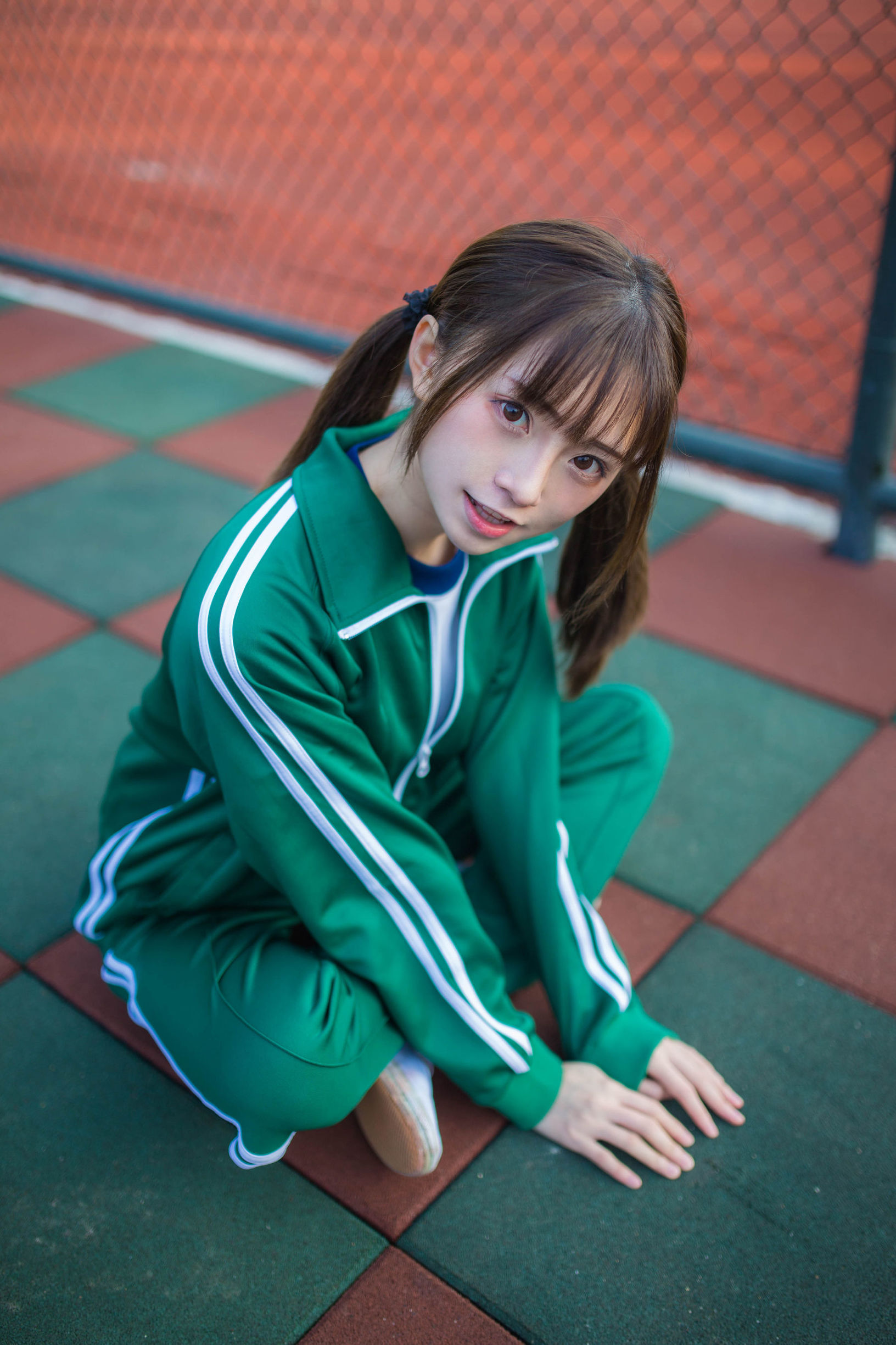 Anime Blogger Kitaro_绮太郎 Green Sportswear Girl