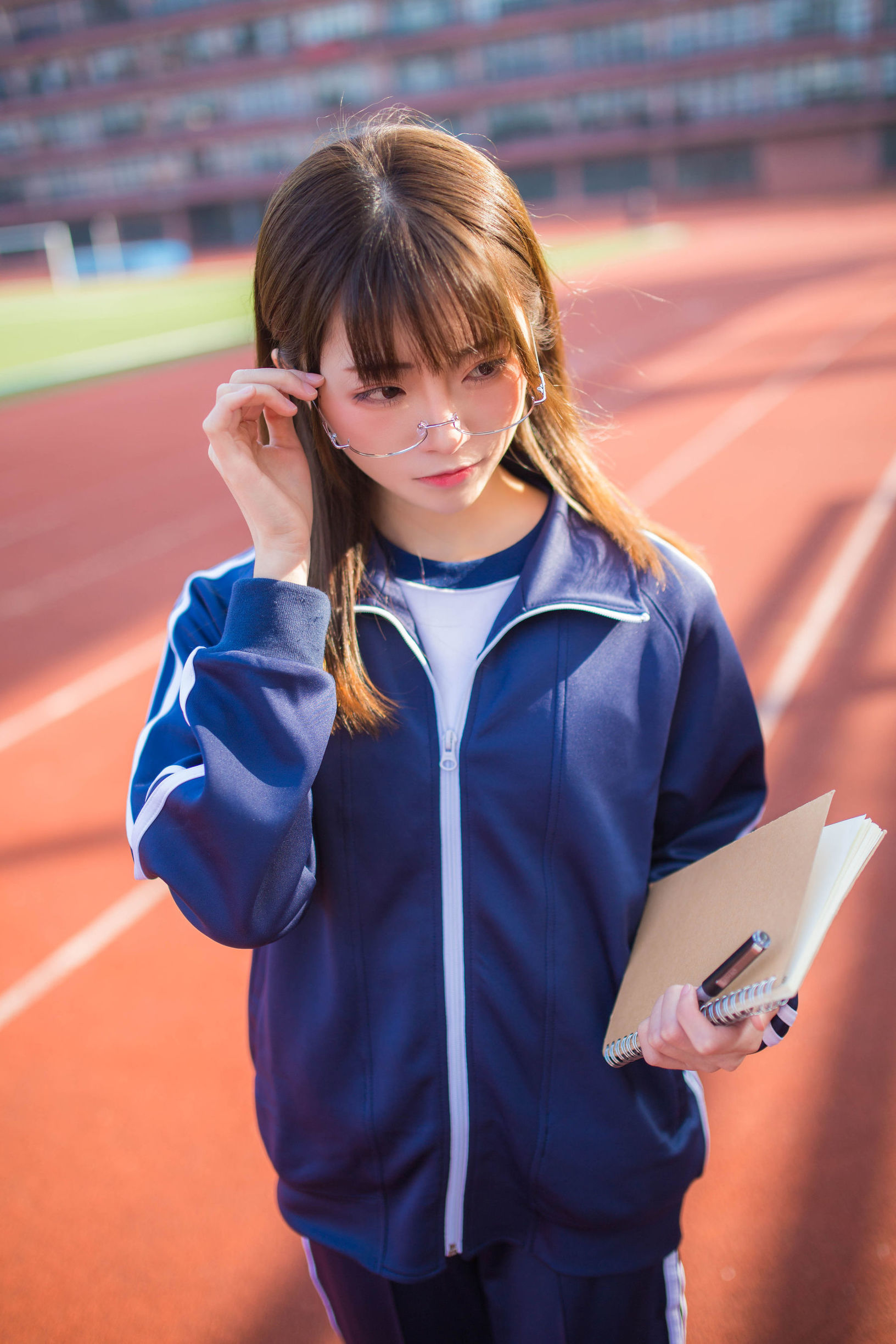 動漫博主Kitaro_綺太郎 藍色運動服女孩