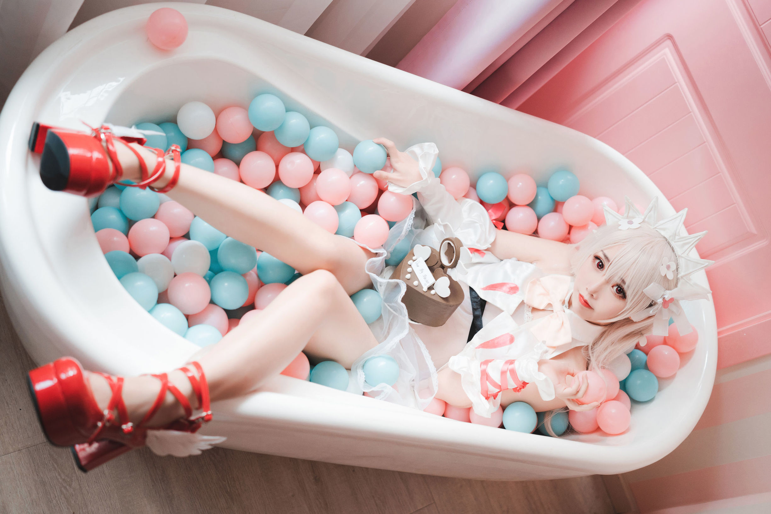 Cute popular Cosplayer Mianbing Xianer Ilya