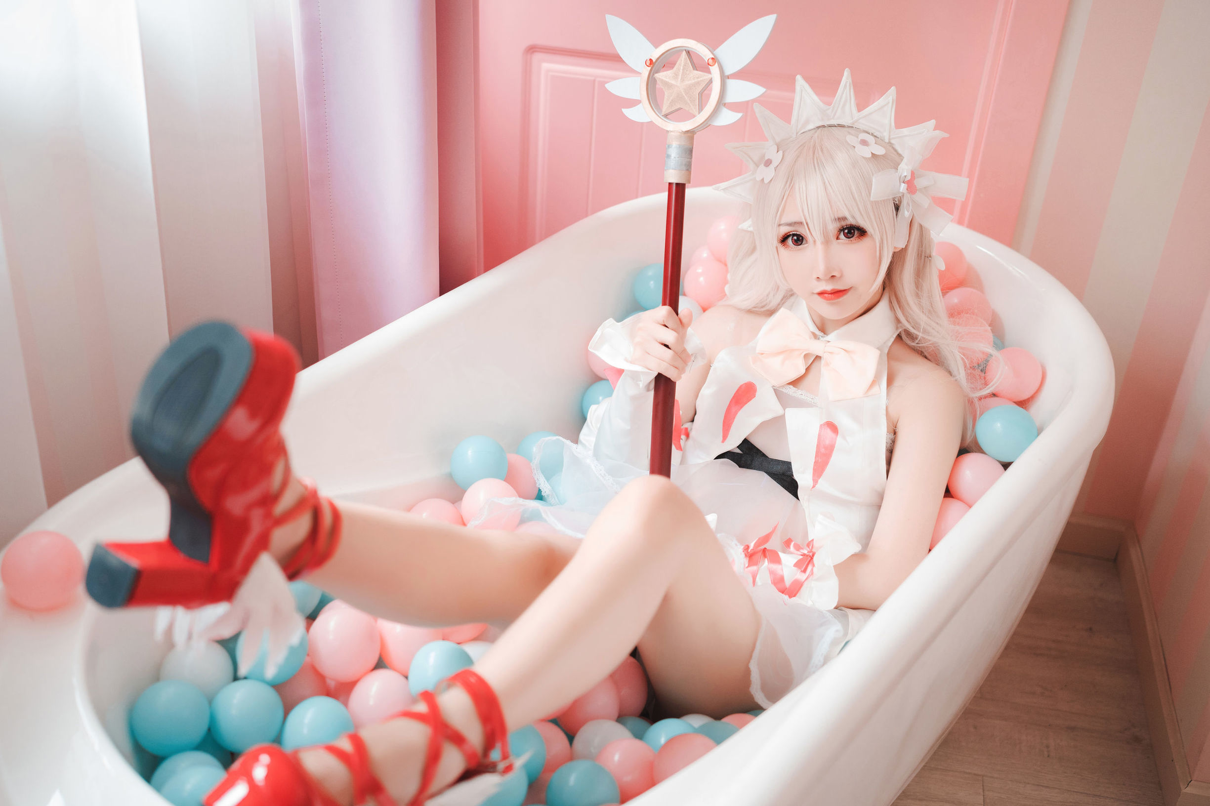 Cute popular Cosplayer Mianbing Xianer Ilya