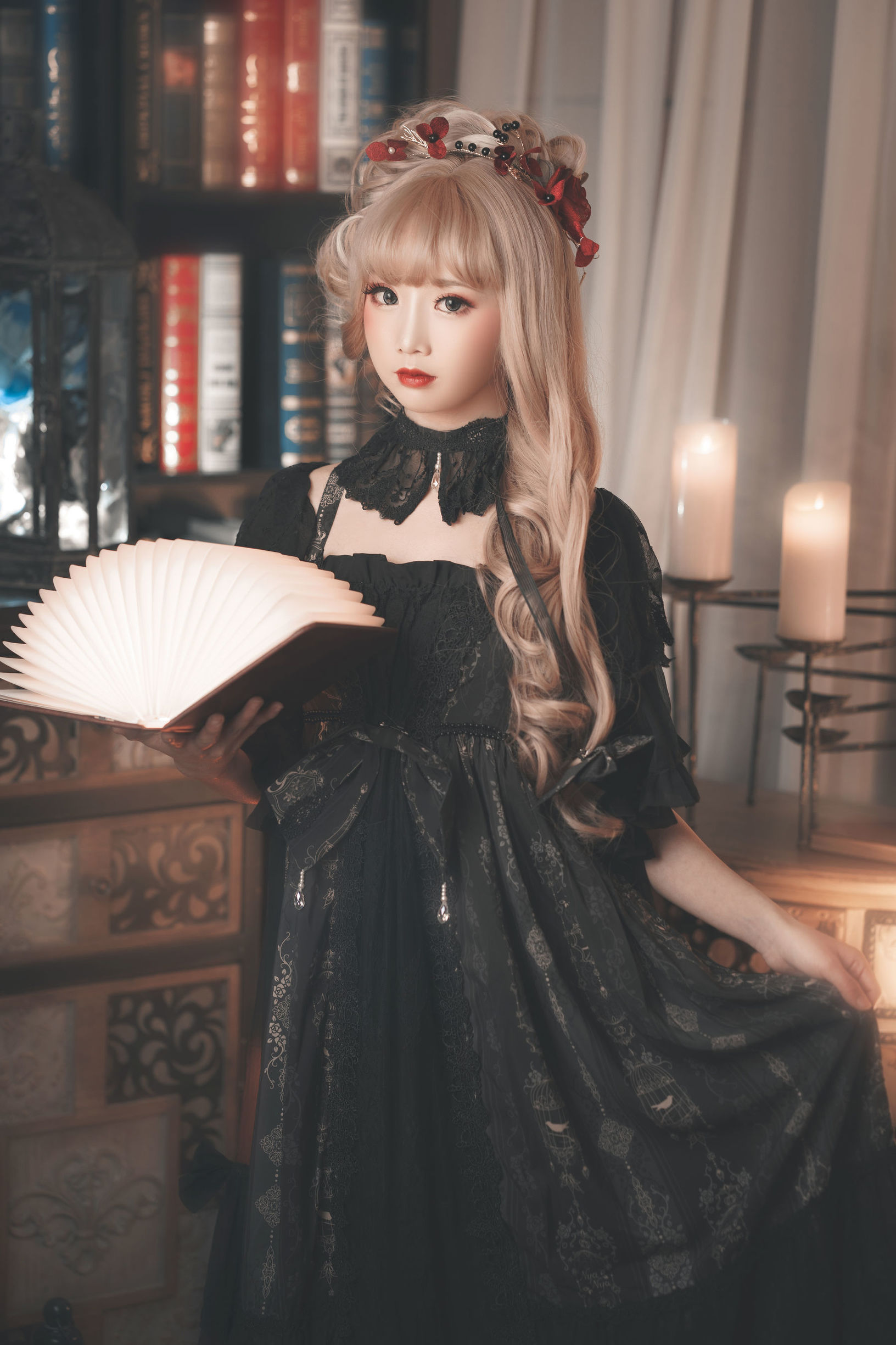 Cute and Popular Cosplayer Mianbing Xianer Sixteen Nights Ode Song
