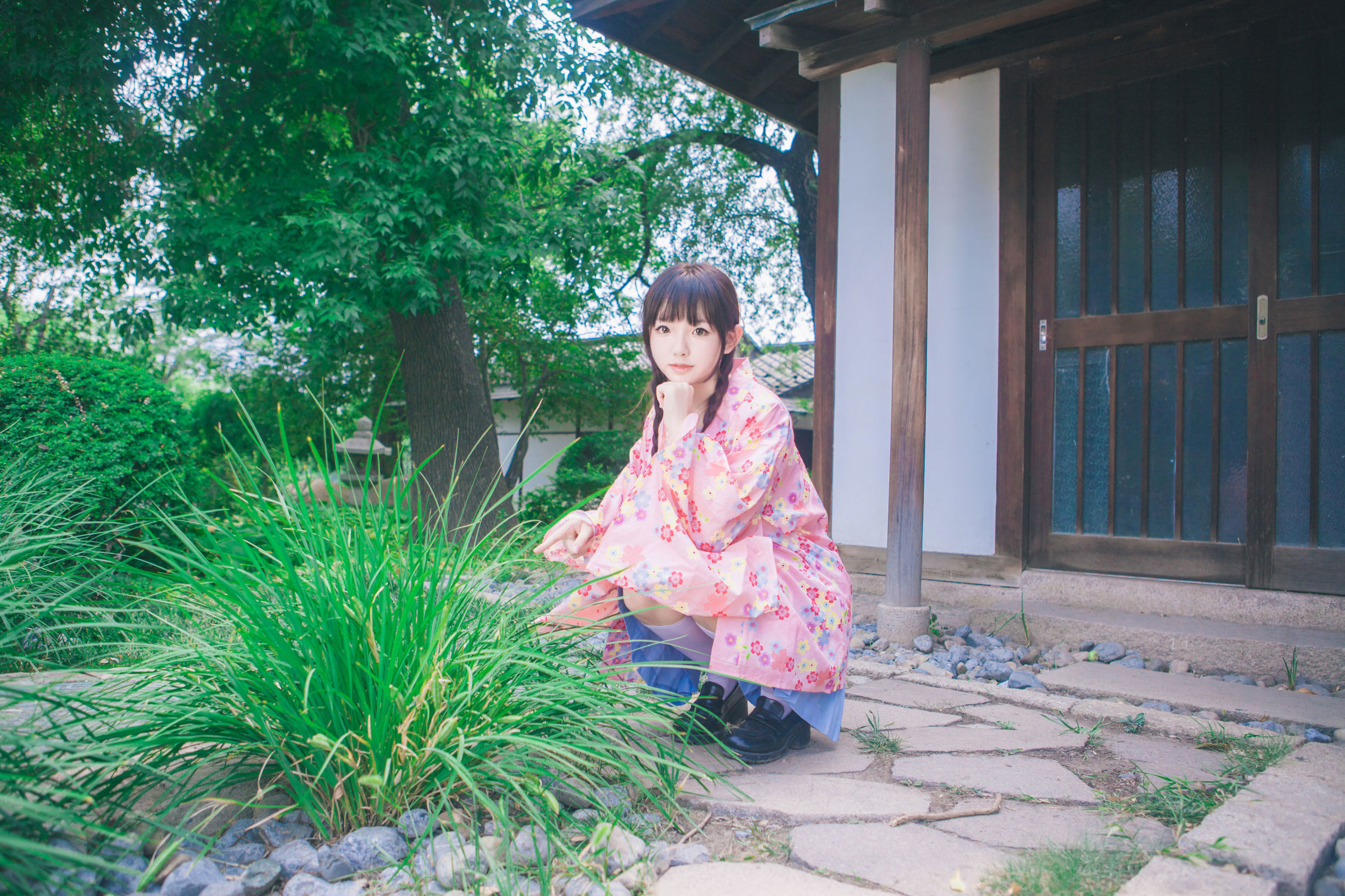 Cute Younger Sister Sakura Group and Kimono