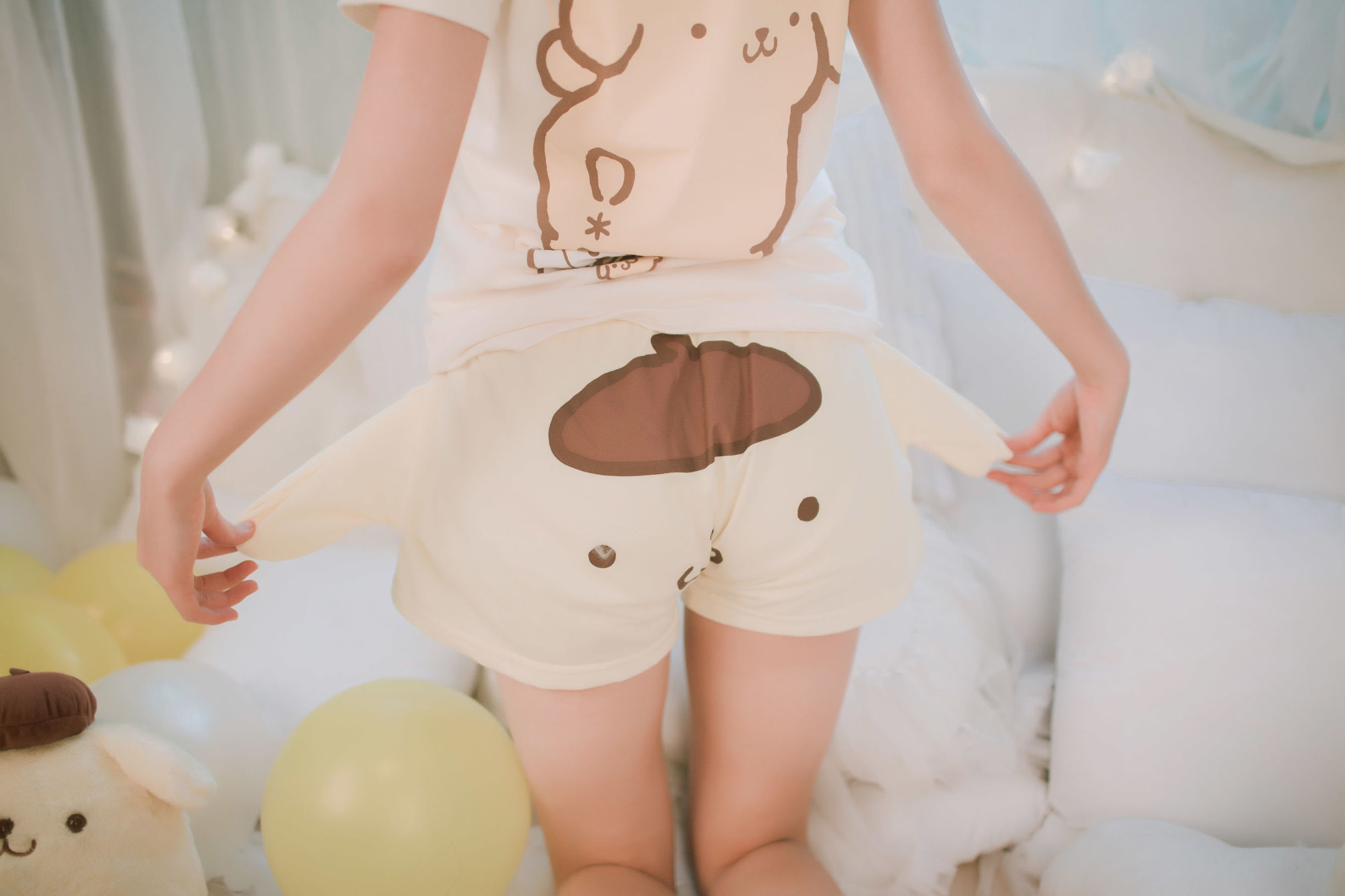Em gái dễ thương Ying Qun Bánh Pudding Chó