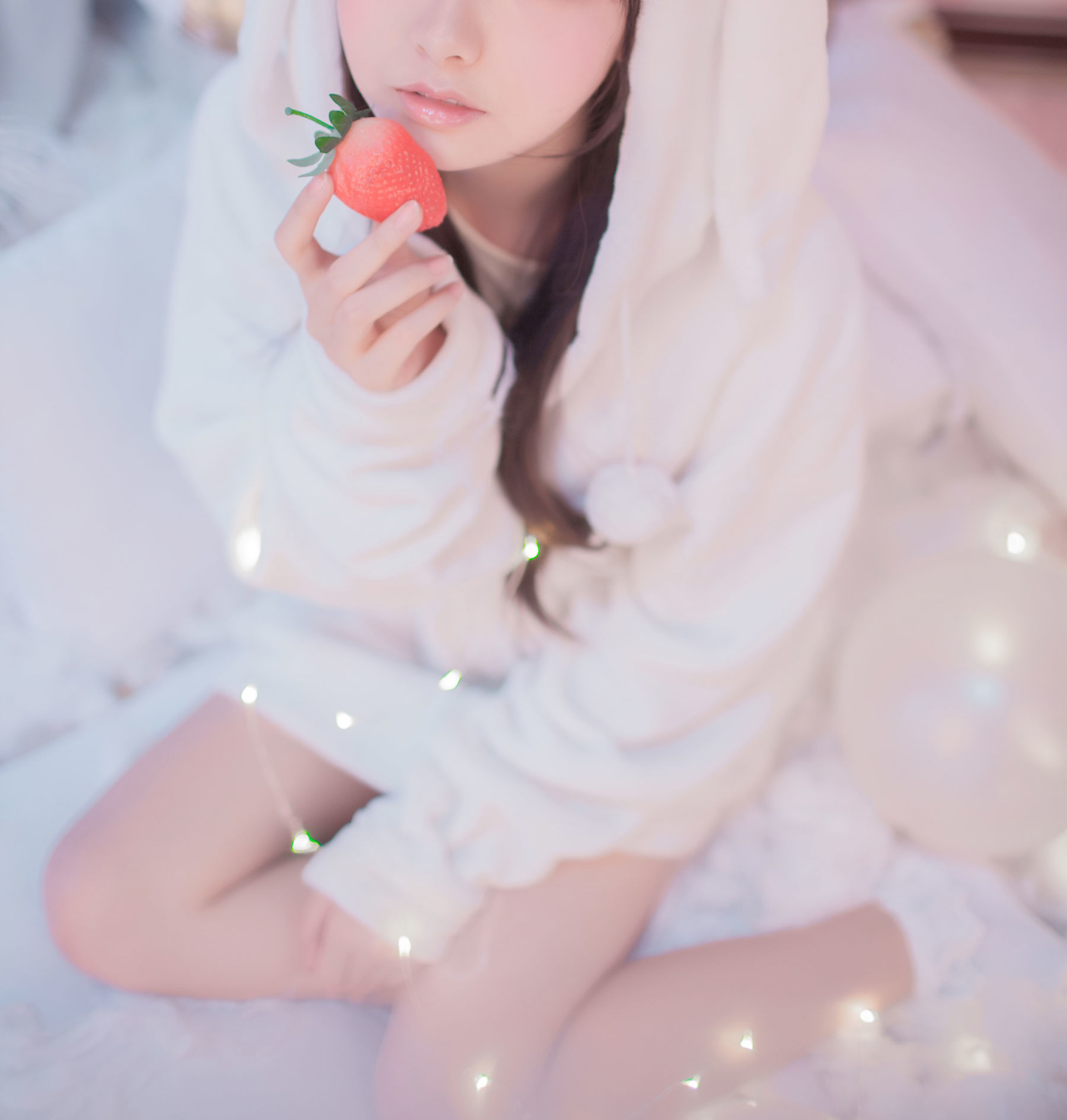 น่ารักน้องสาวอิงคุน ภายใต้ฝาครอบแก้วของม้าหมุน