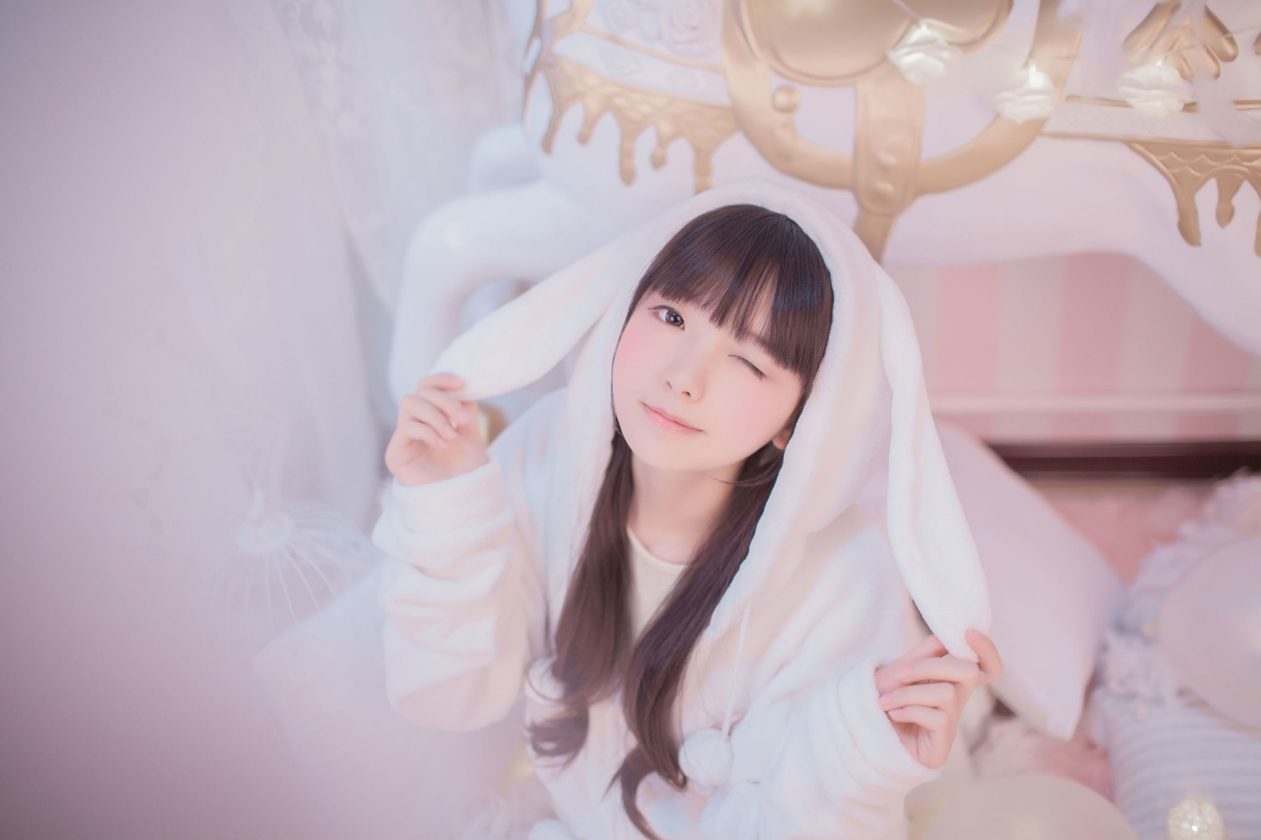 可愛い妹 桜群 ガラスのカバーの下の回転木馬