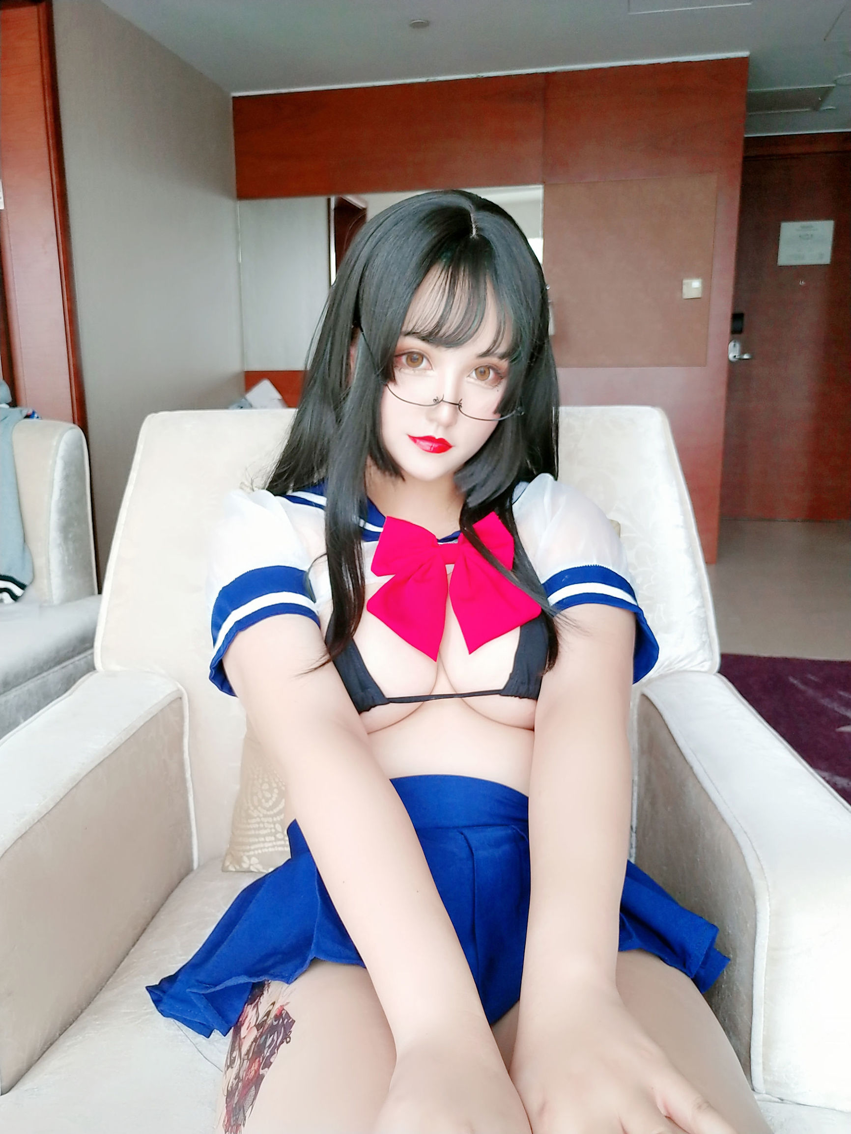 Hạ Gô Gô không muốn thức dậy Minh bạch JK