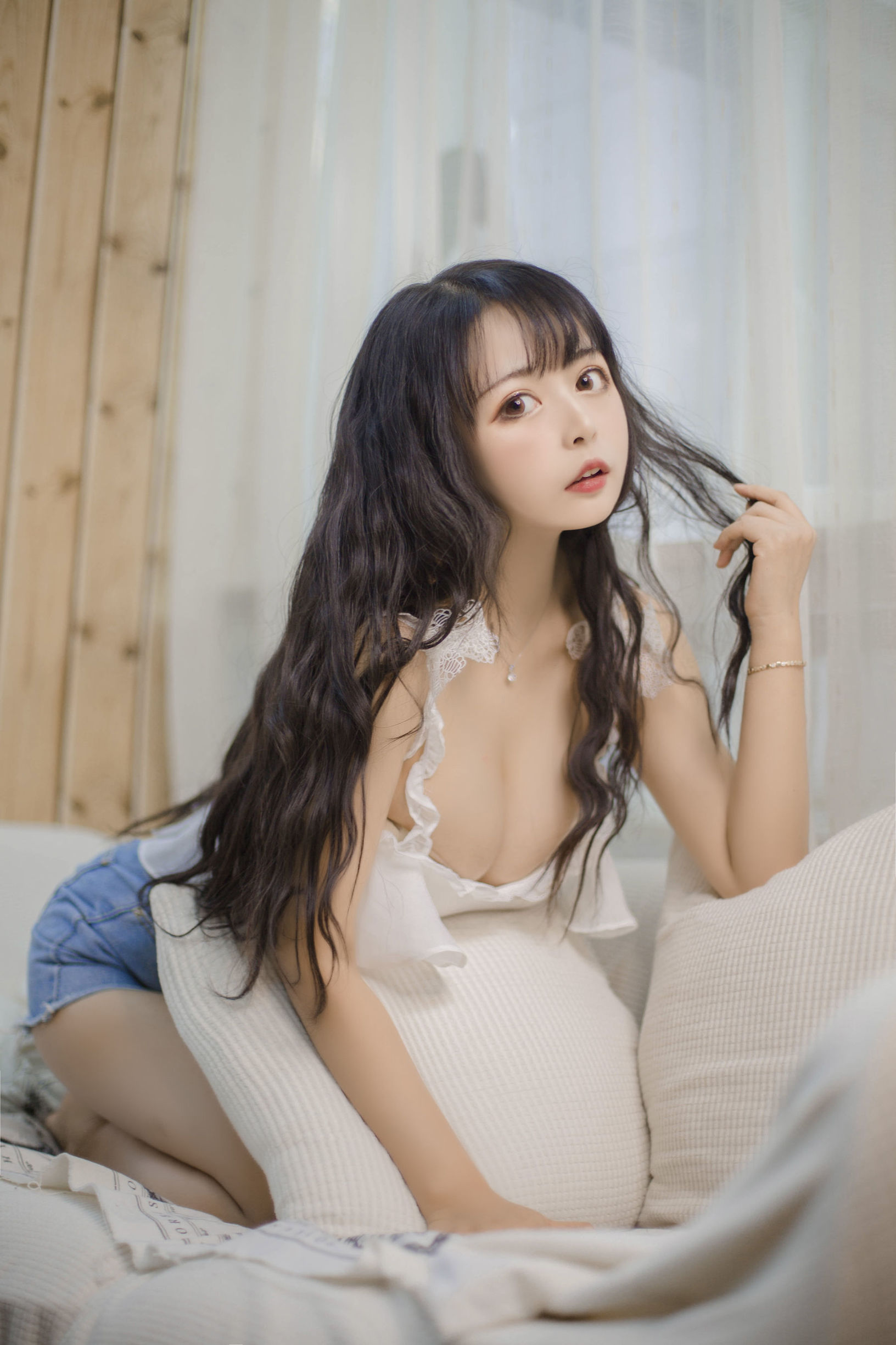 大眼萌妹黑貓貓OvO 客廳