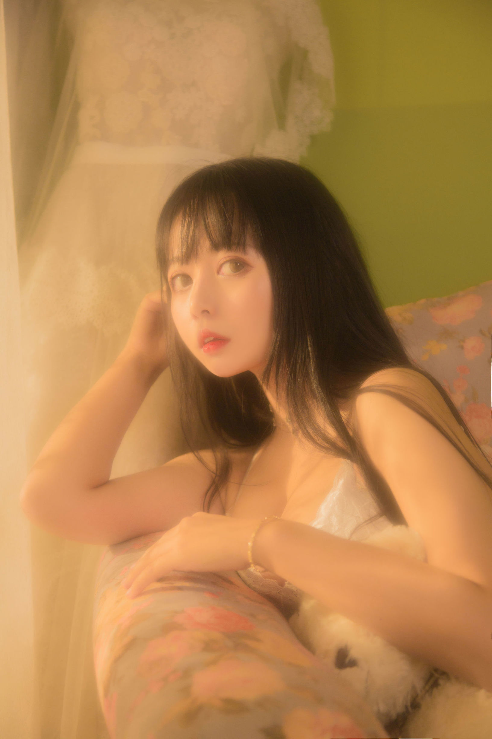 ได่เยิ่นเมิ่งเมย์เฮย์เมาม่าวโอวโอ ภาพถ่ายสาวน้อย