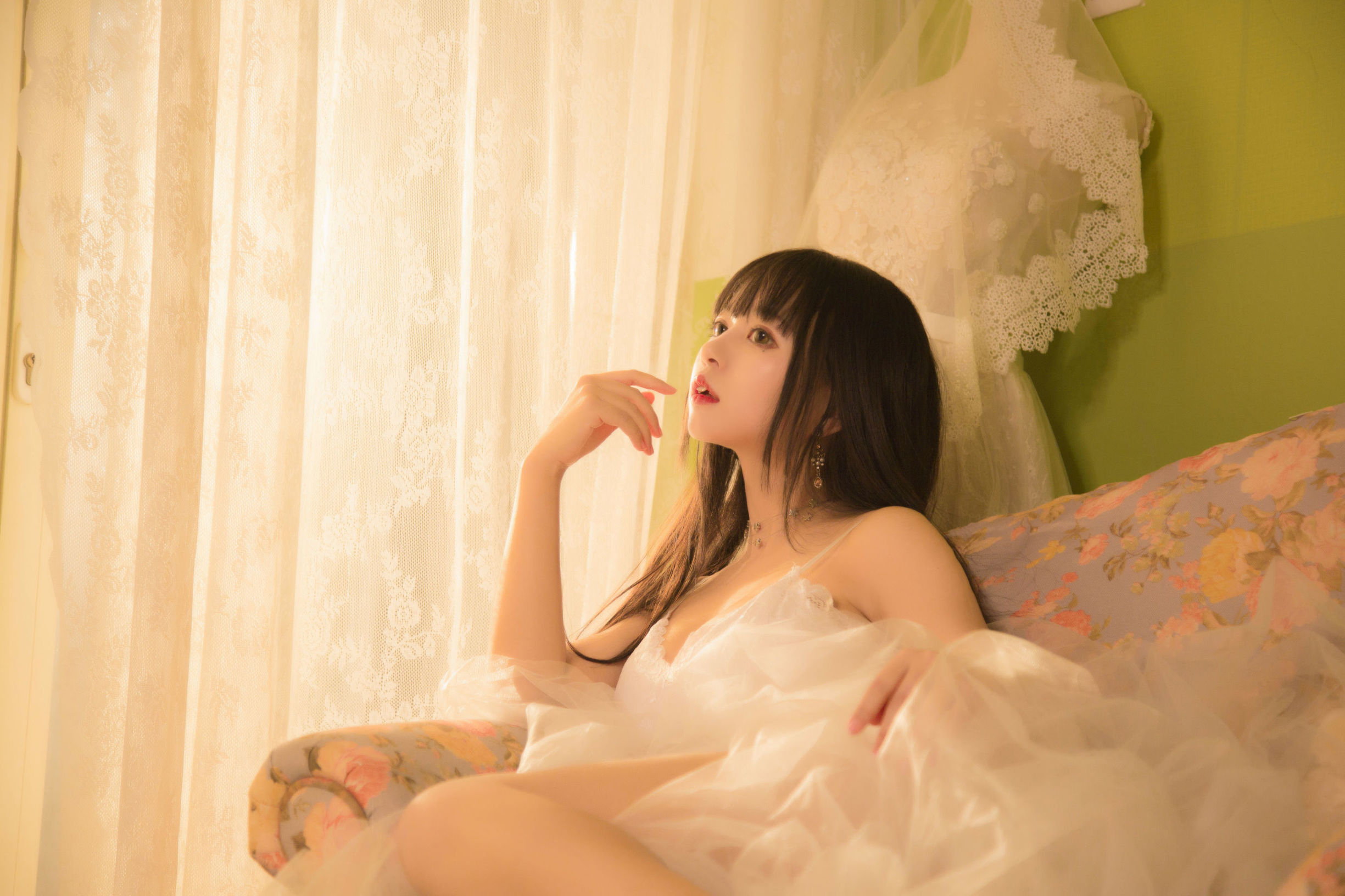 ได่เยิ่นเมิ่งเมย์เฮย์เมาม่าวโอวโอ ภาพถ่ายสาวน้อย