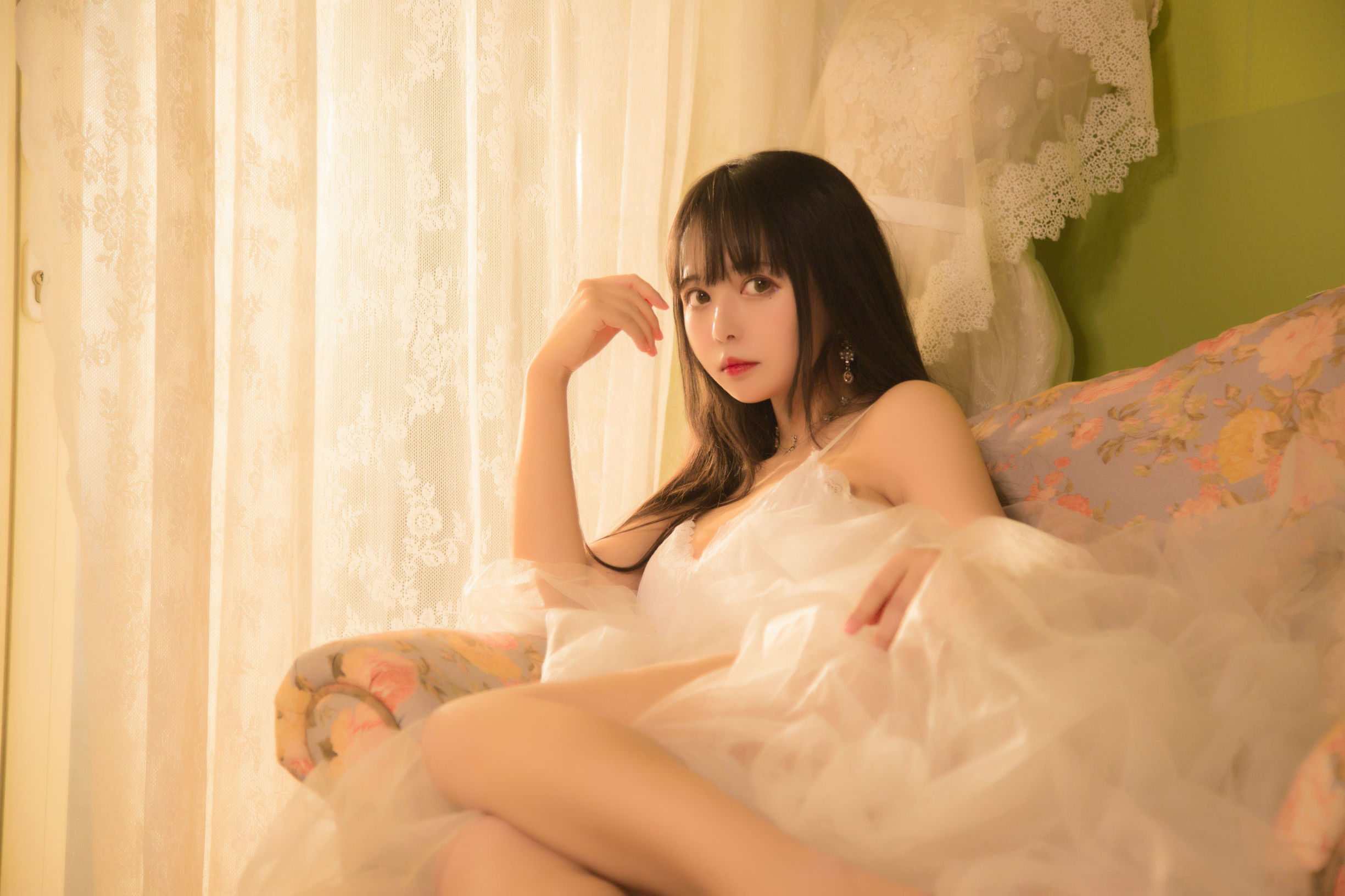 ได่เยิ่นเมิ่งเมย์เฮย์เมาม่าวโอวโอ ภาพถ่ายสาวน้อย