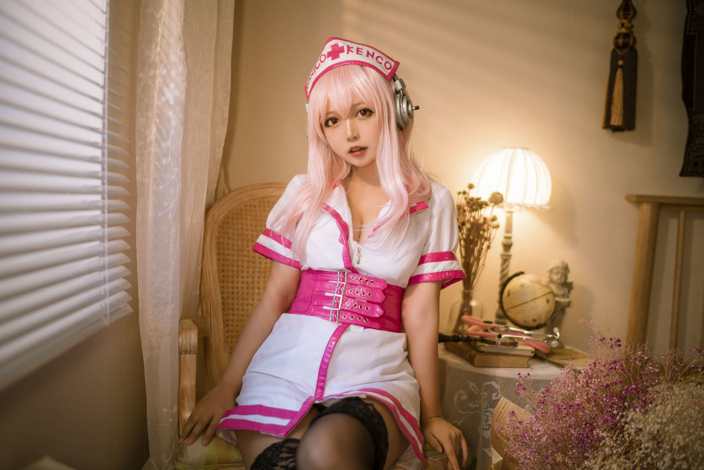 大眼萌妹黑貓貓OvO 索尼子