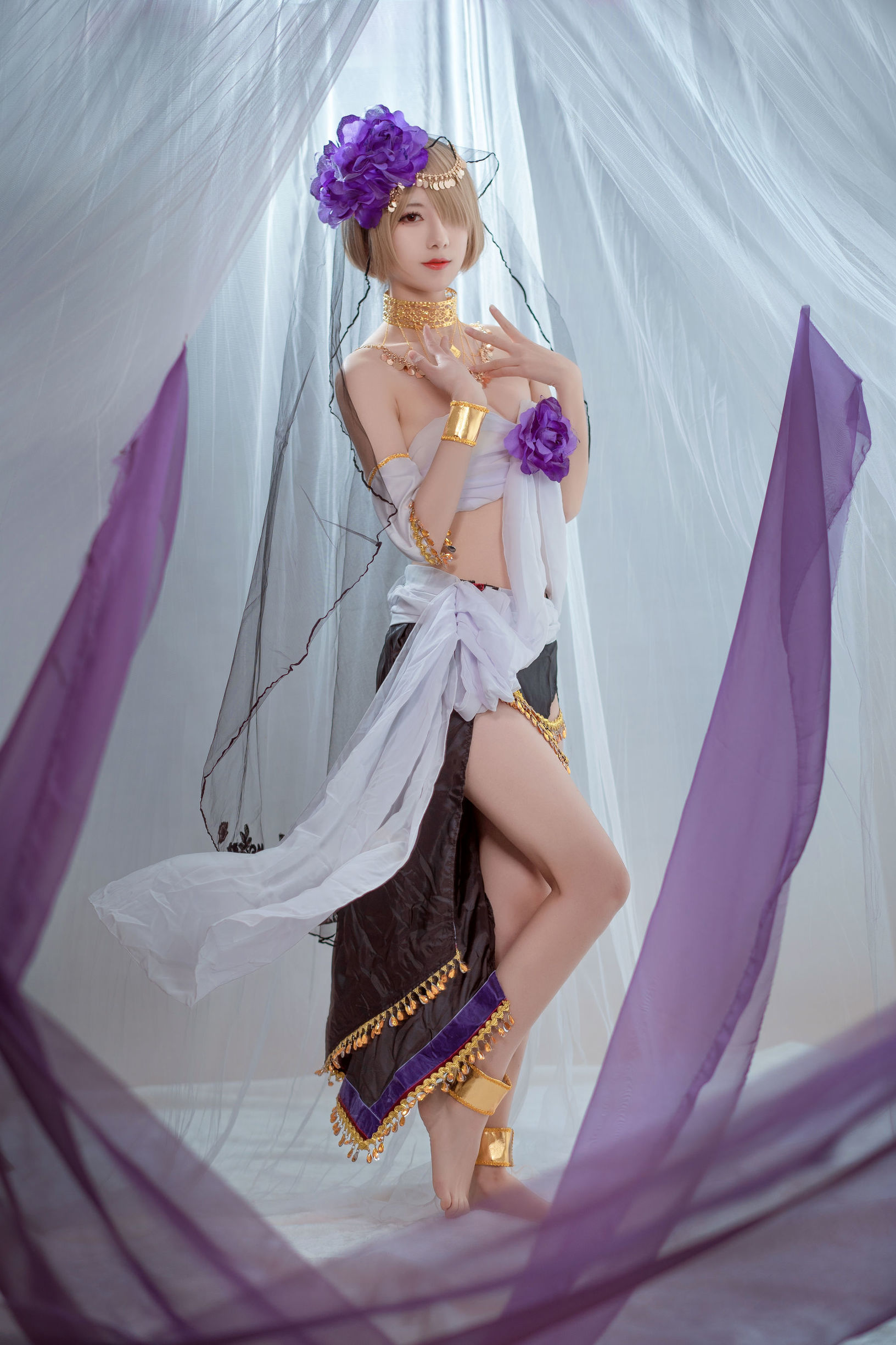 Young lady Miyin Yin ww, dancing girl