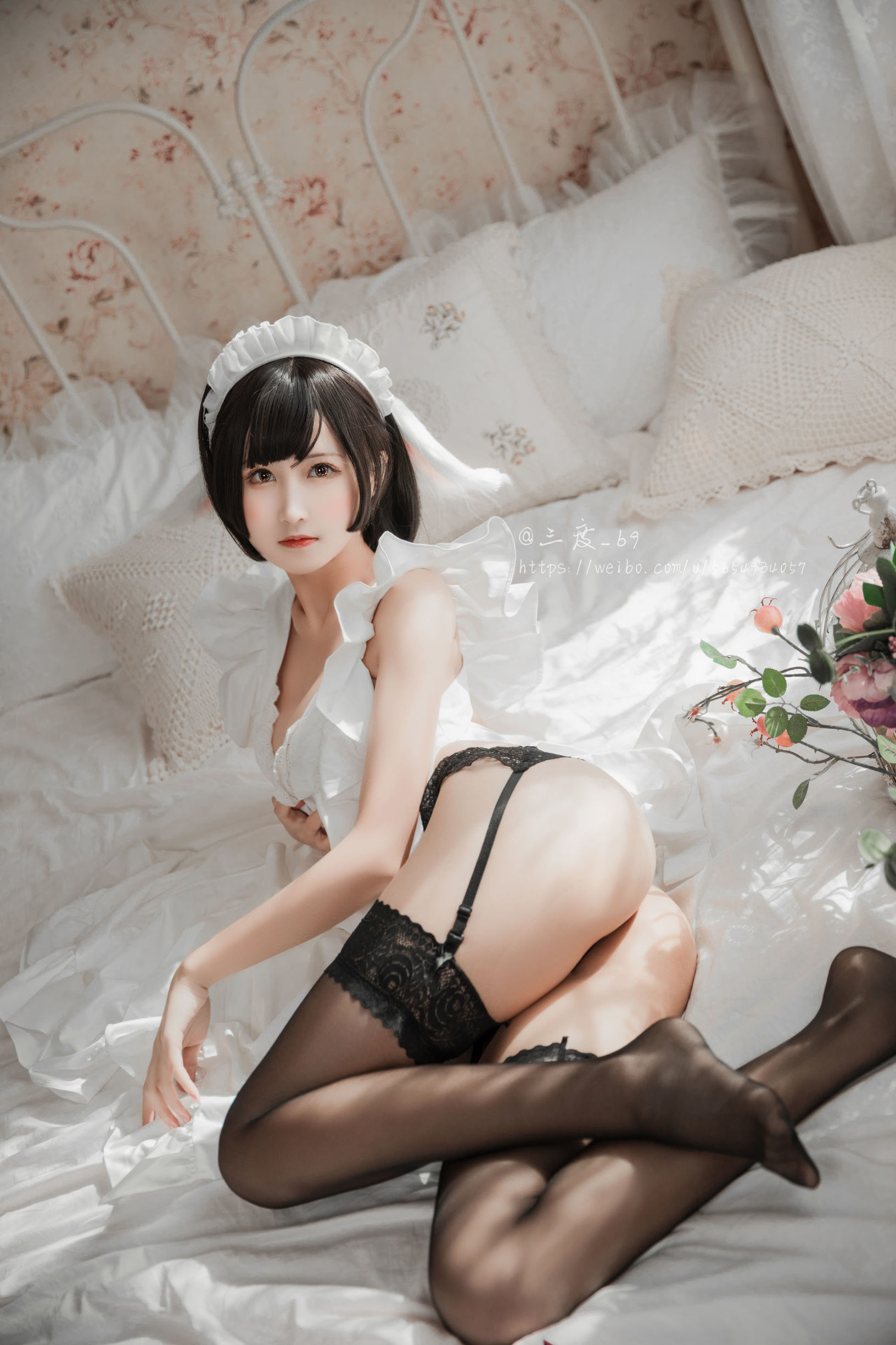 Weibo Meizi Tam Độ_69 Nữ Hầu Tai Thỏ