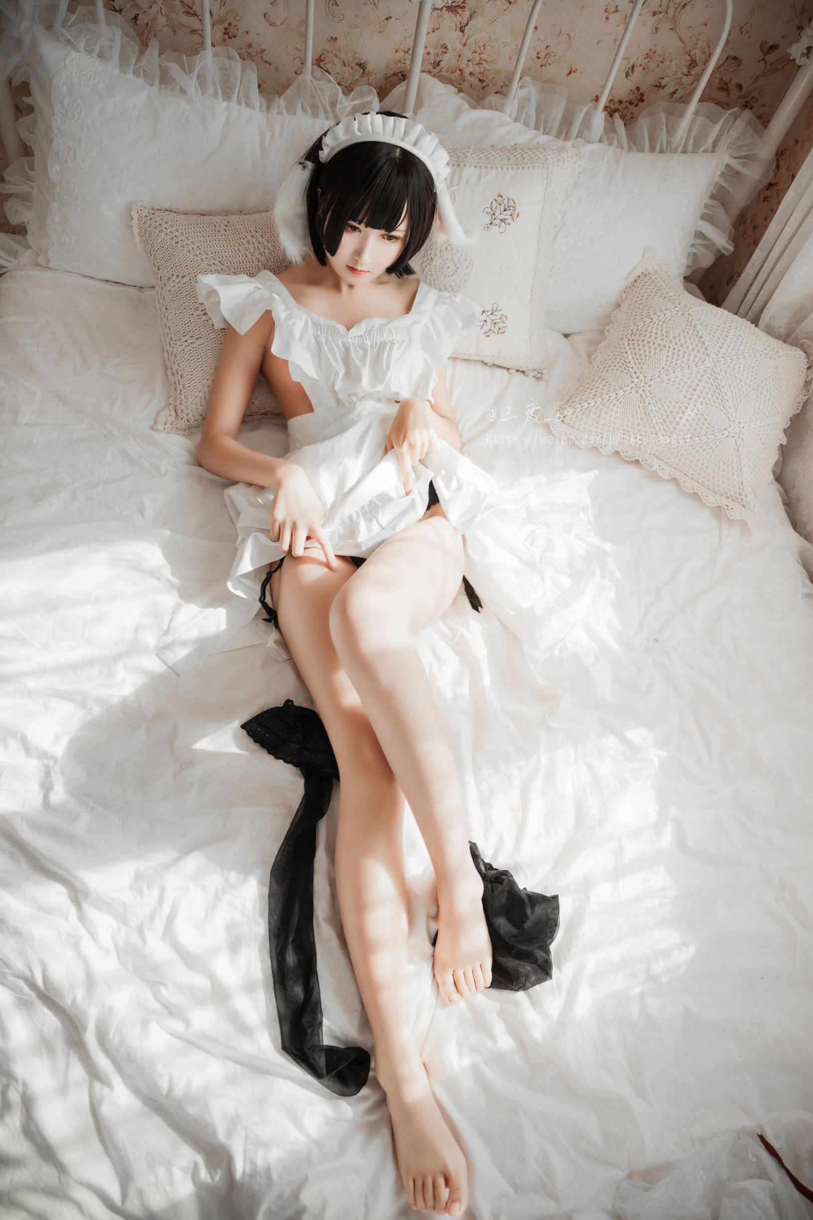 Weibo Meizi Tam Độ_69 Nữ Hầu Tai Thỏ
