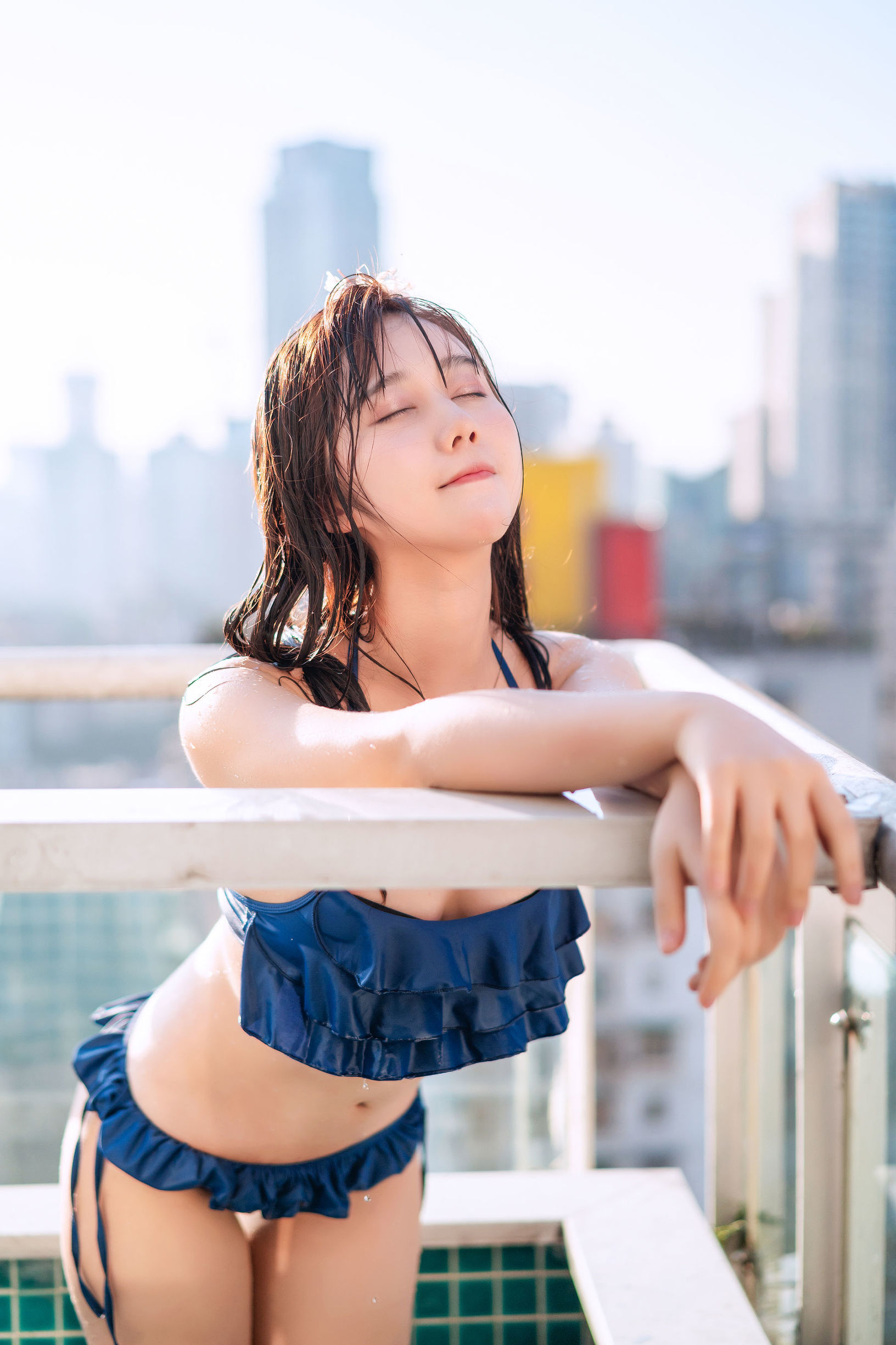 ウェイボー 福利姫 鏡ちゃん 駆け落ちの水着