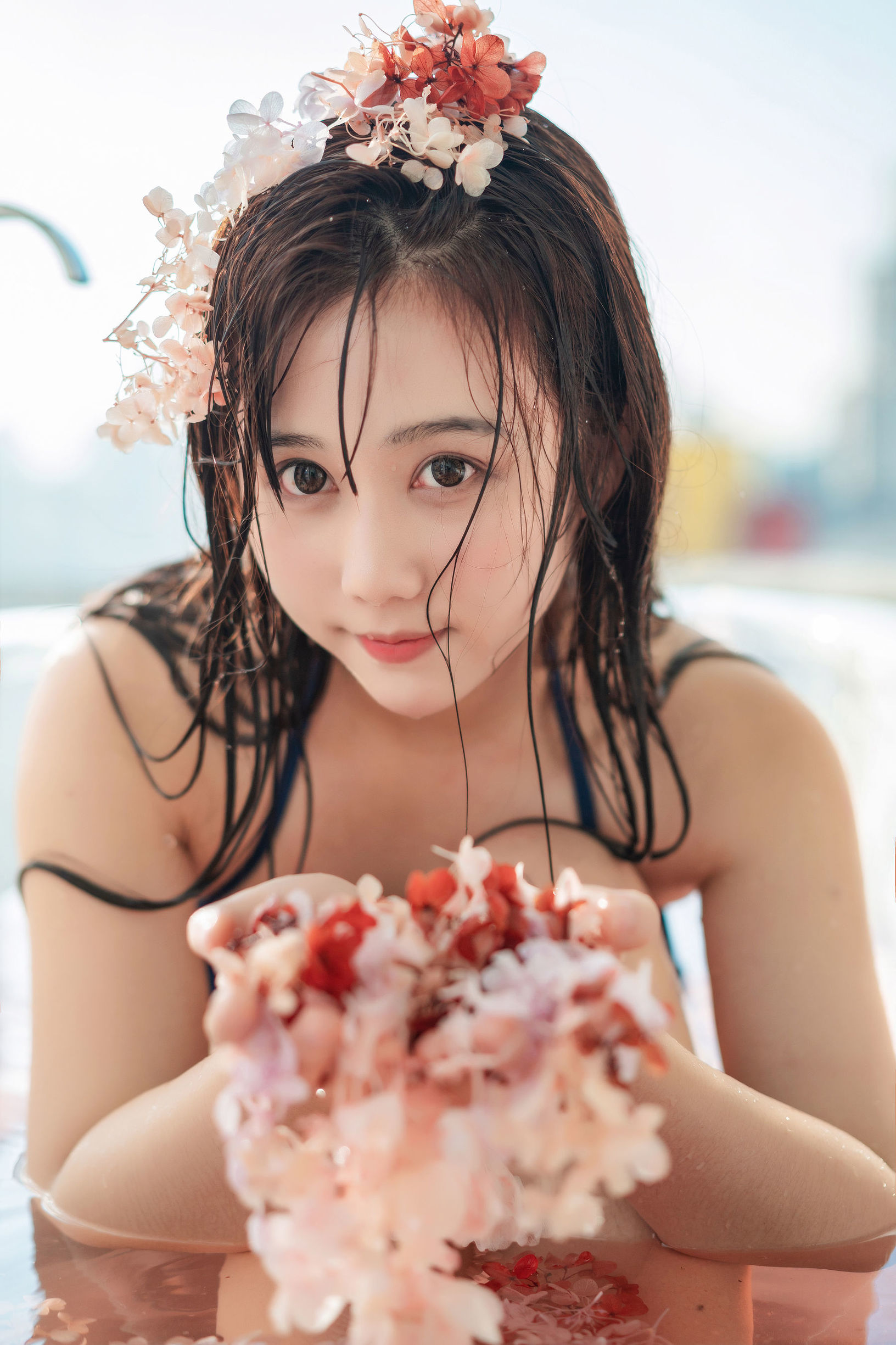 Weibo Fuliji Jingchan: Áo tắm chạy trốn