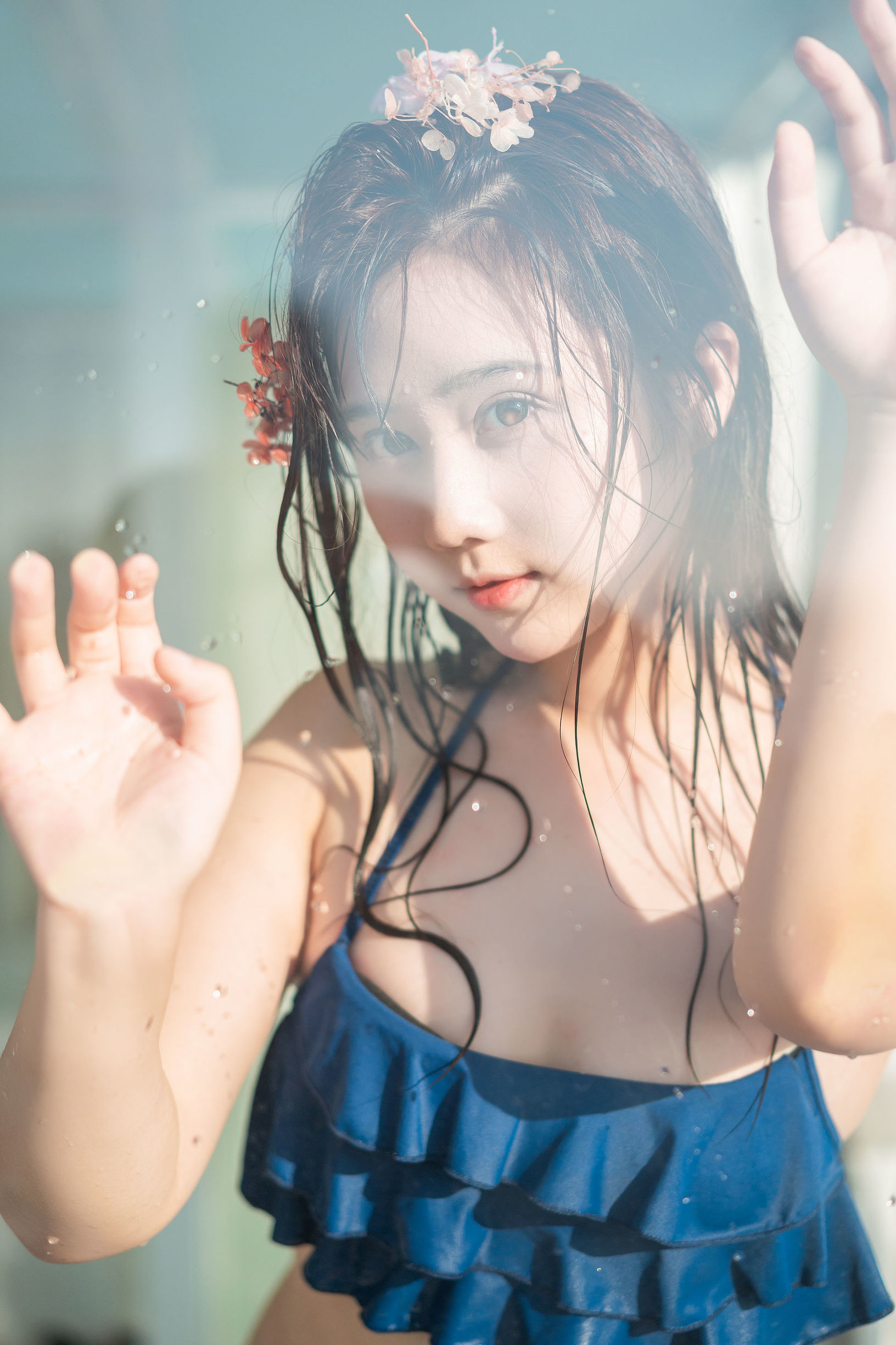 Weibo Fuliji Jingchan: Áo tắm chạy trốn