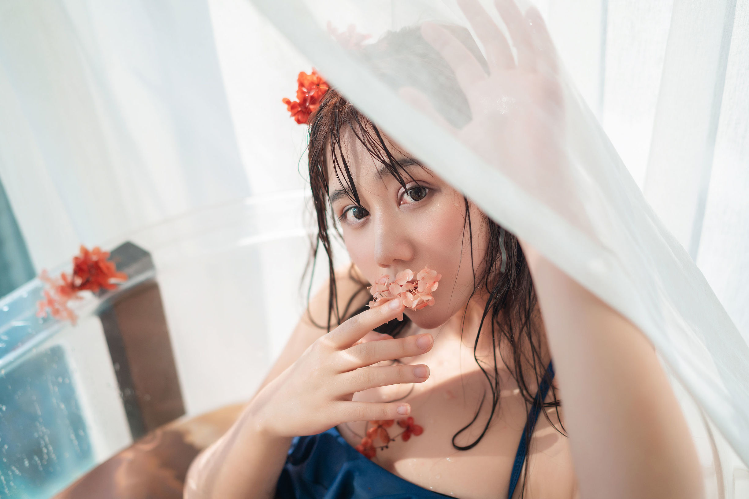 微博福利姬鏡醬 私奔之泳衣
