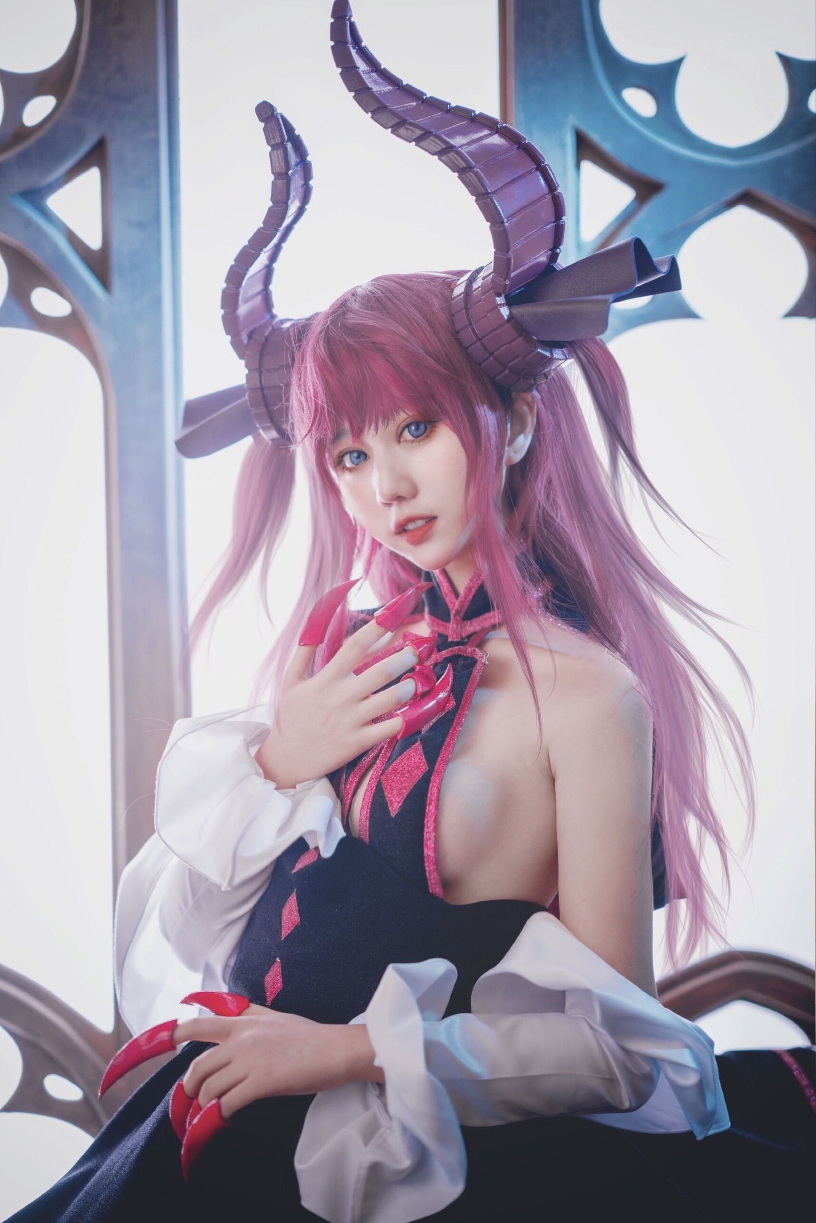 微博福利姬鏡醬 龍娘
