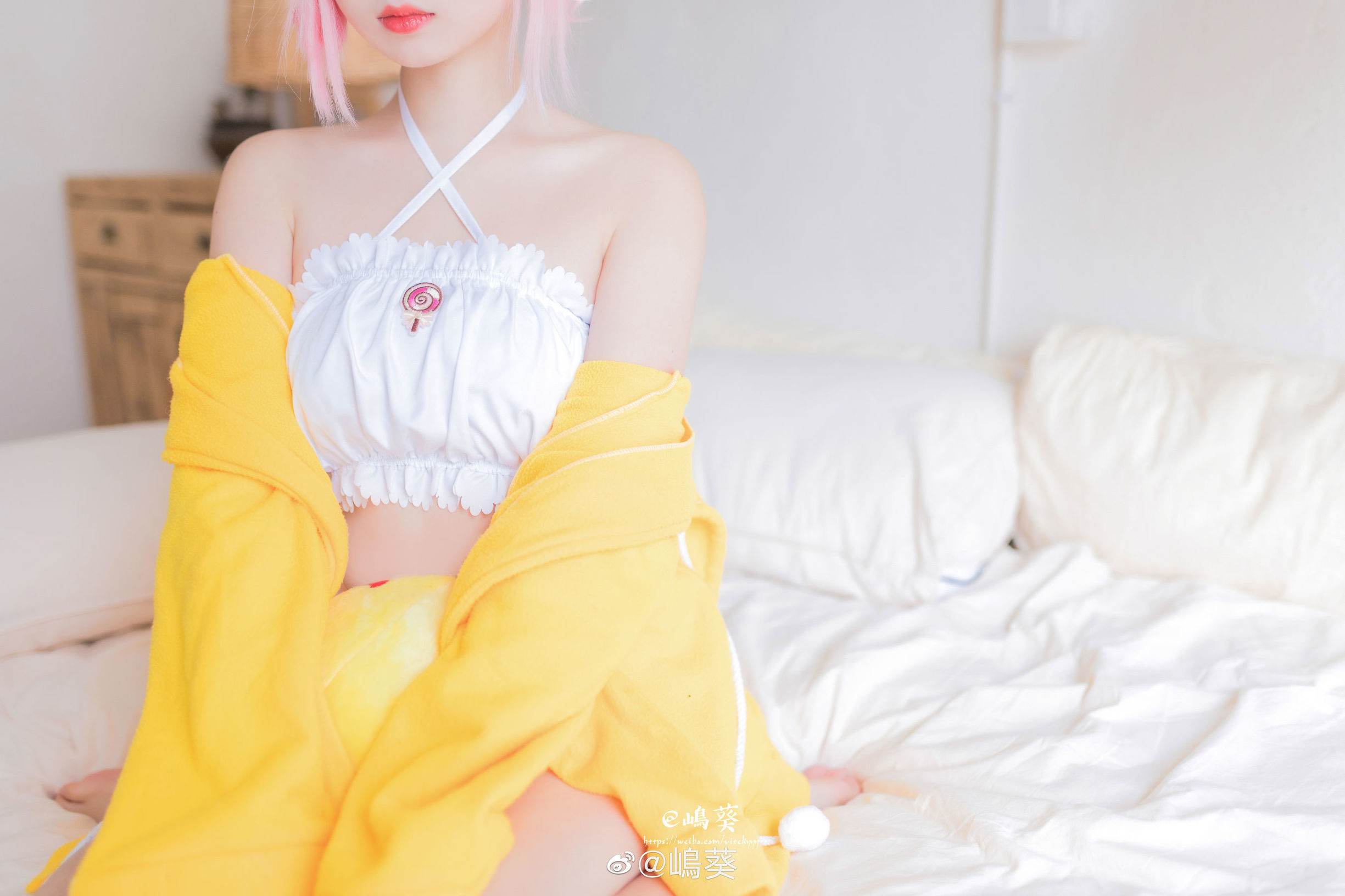 ウェイボー美女嶋葵 アズールレーン 卯月 眠りたがりの天使