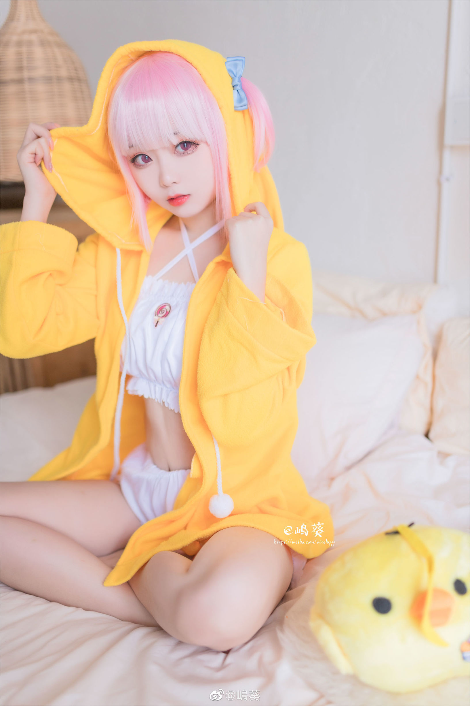 Weibo beauty Shima Aoi, Azur Lane, Mutsuki, the greedy sleeping angel