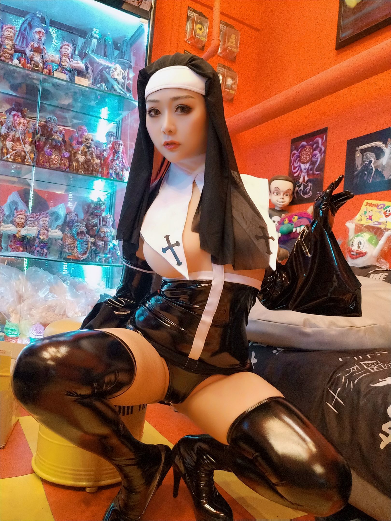 Sexy Coser San Dao Dao Miido Nun