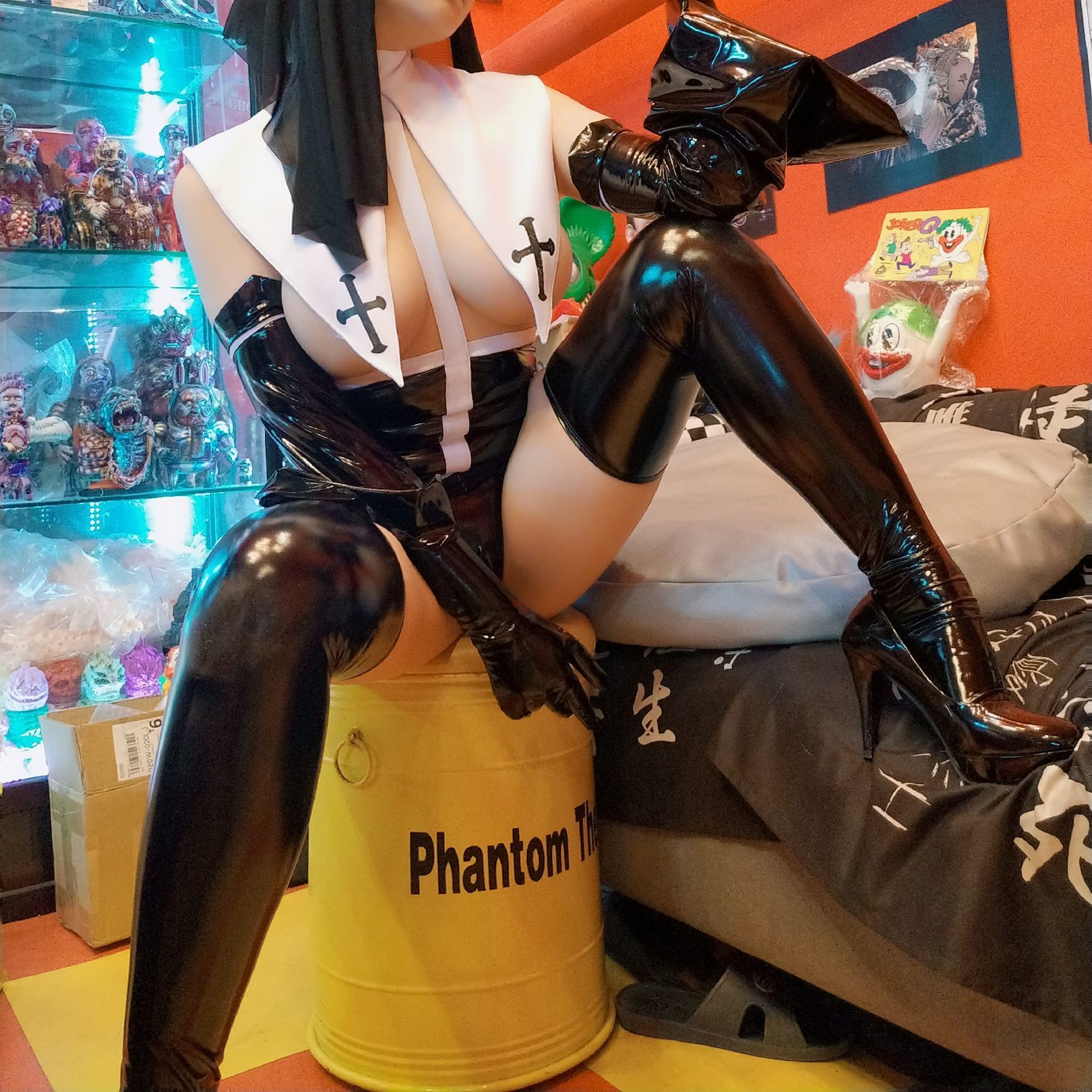 Sexy Coser San Dao Dao Miido Nun