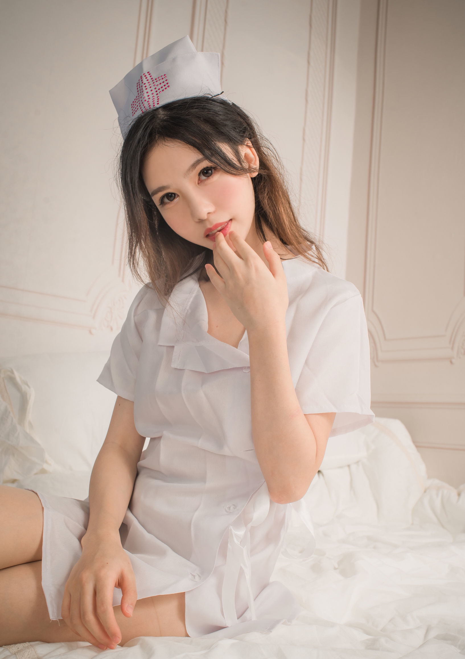 抖娘-利世图集 俏皮小护士