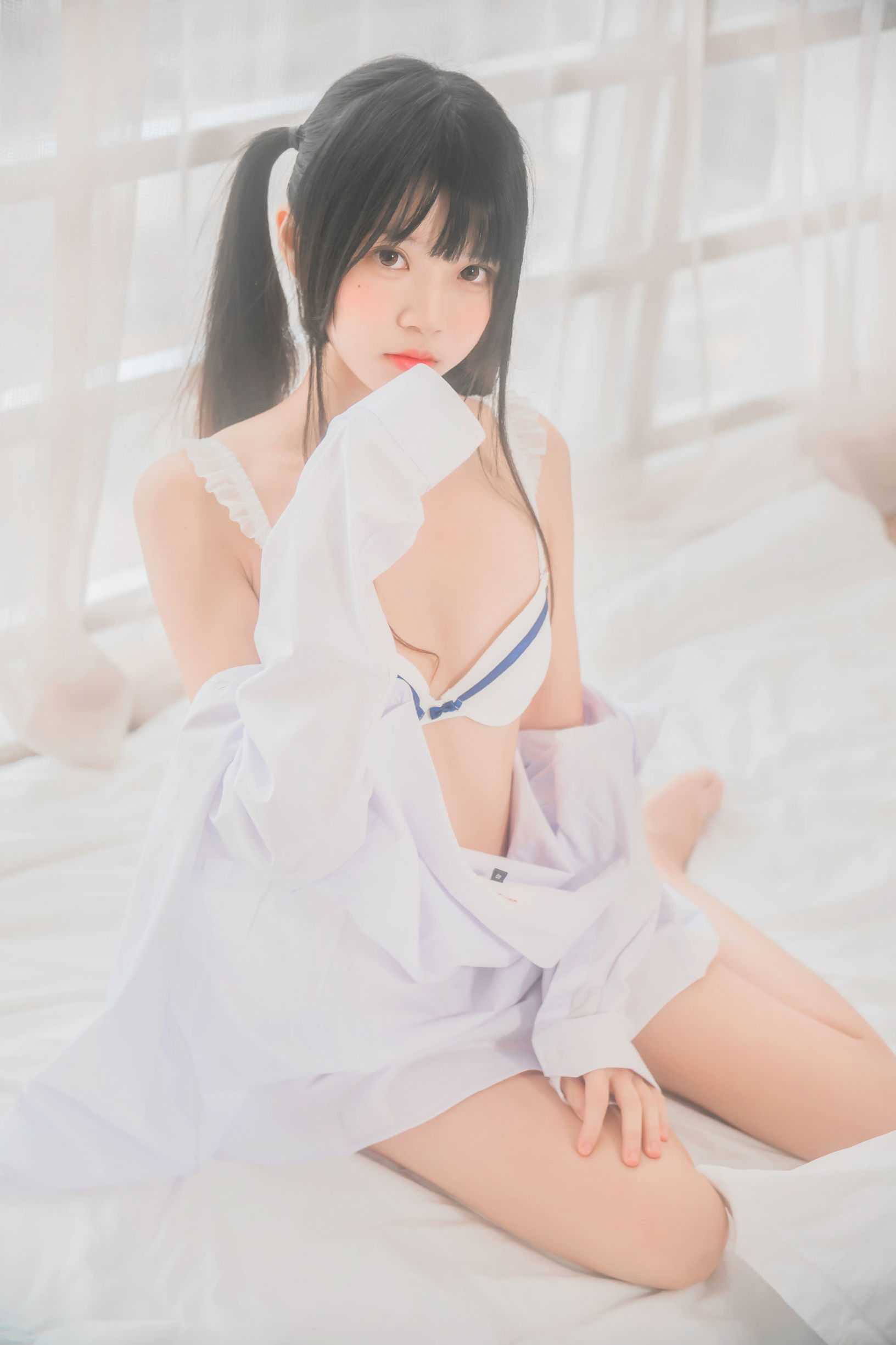 Yingtao Meow "White Shirt Double Ponytails