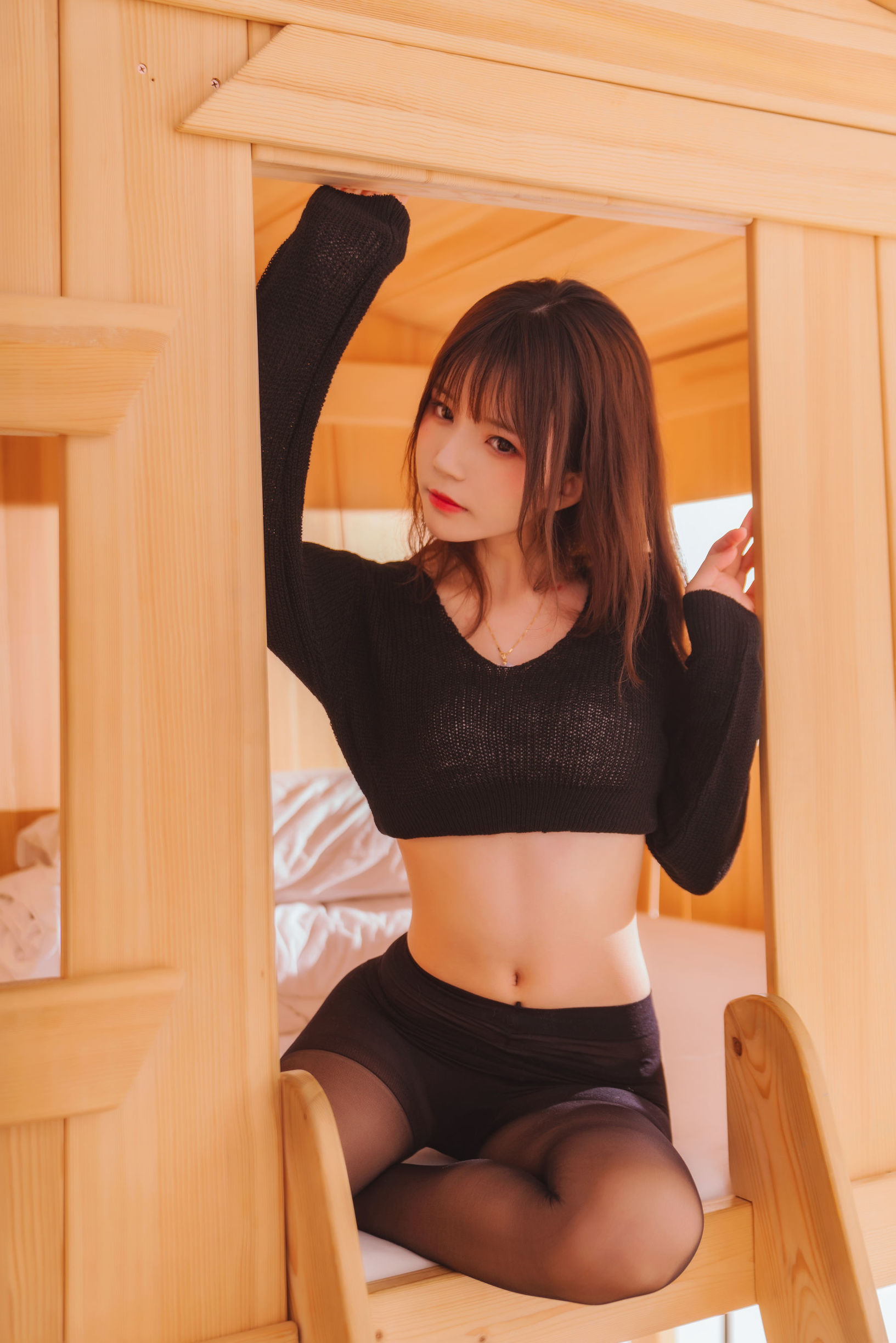 桜桃喵 黒と白 の セクシーな黒