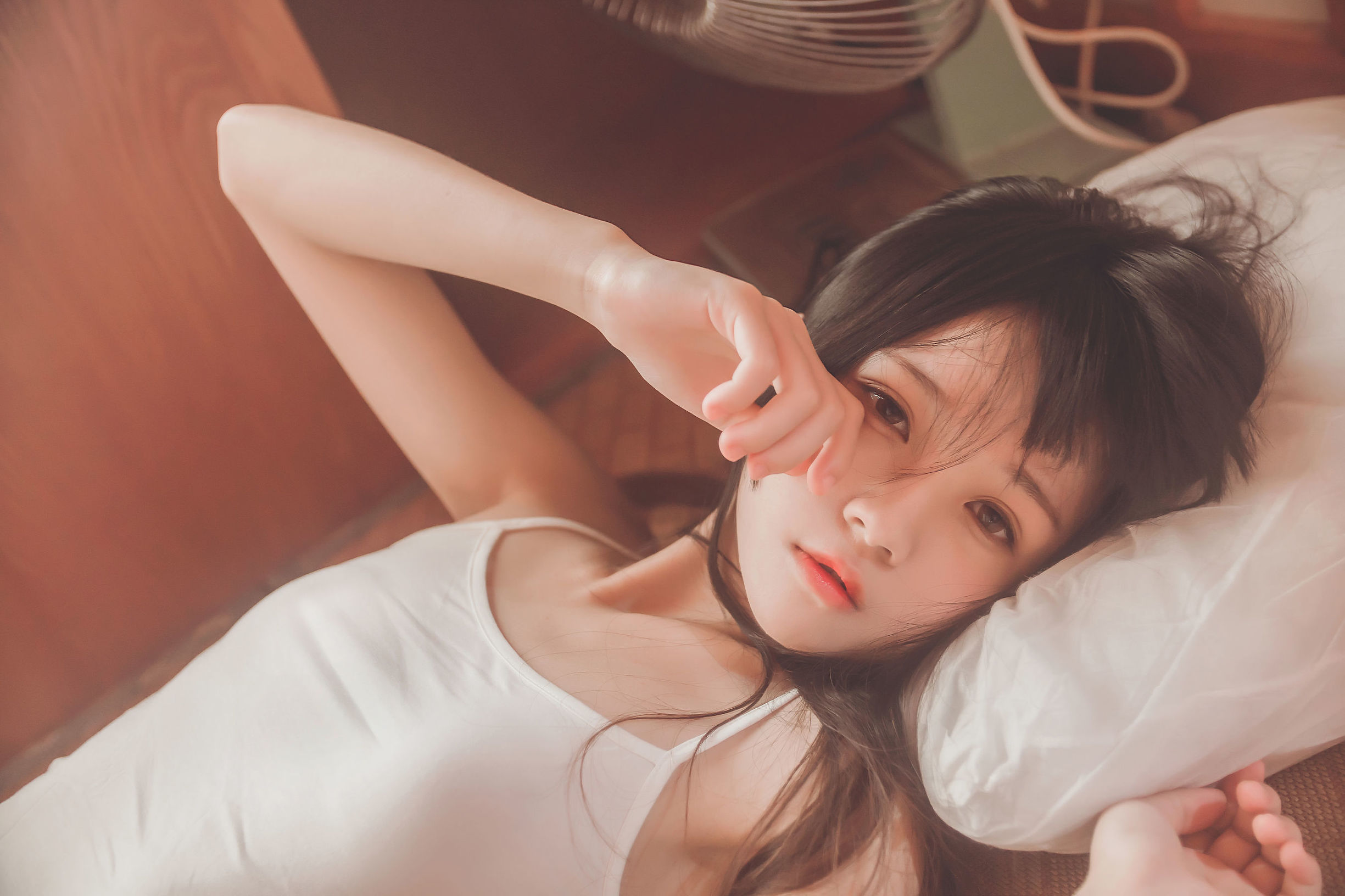 桜桃喵《小背心换水手服》
