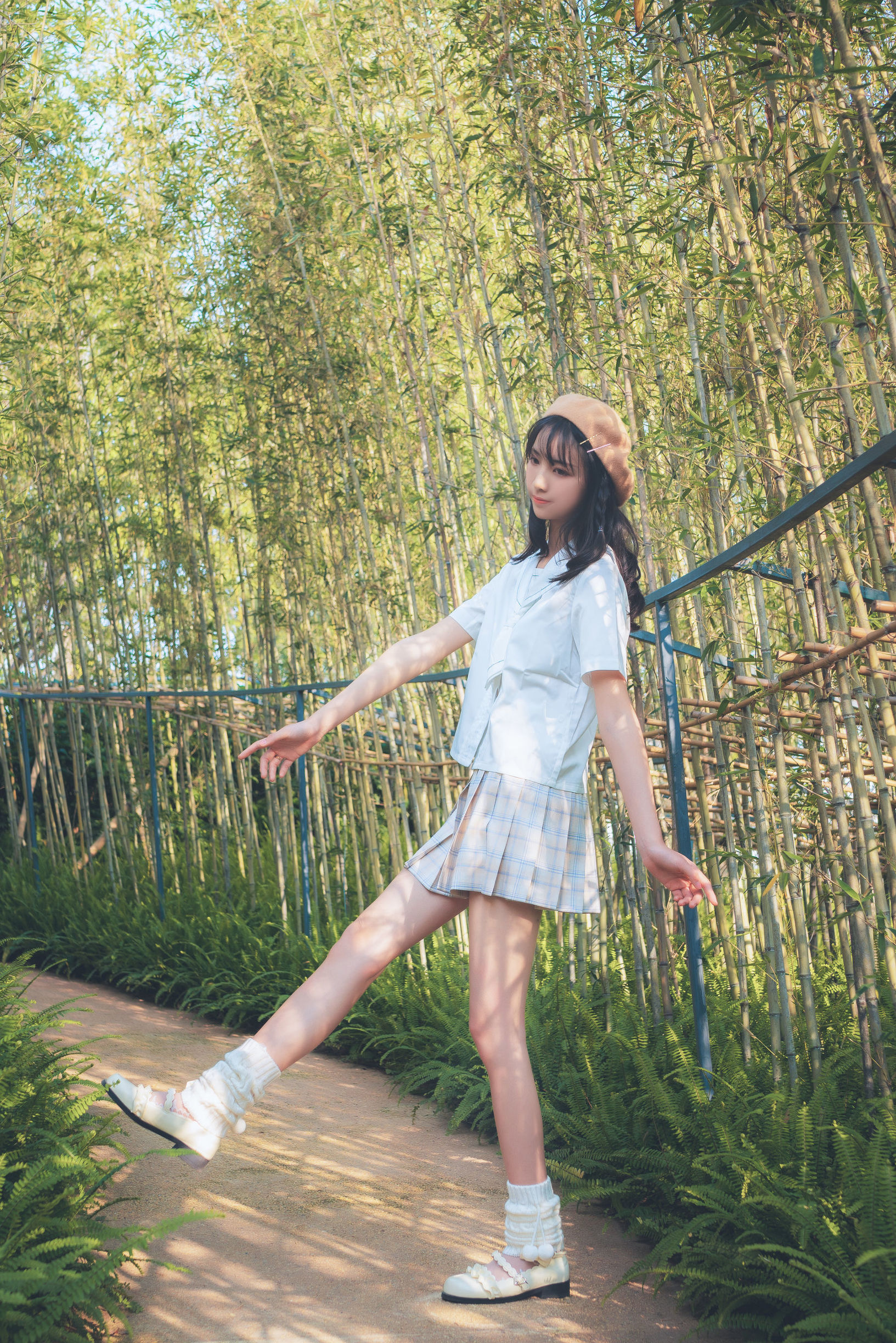 清純妹子西瓜 白雲森林