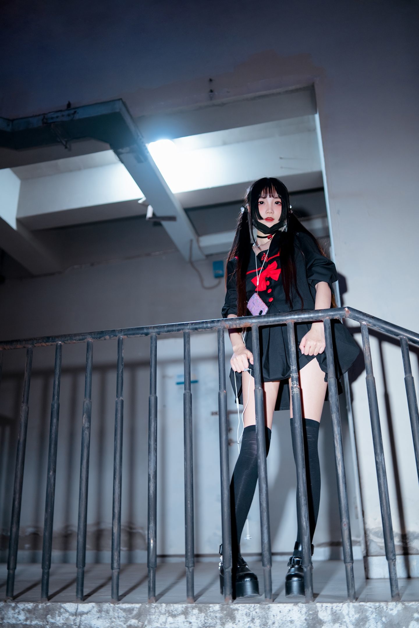 清純な少女 五更百鬼 制服