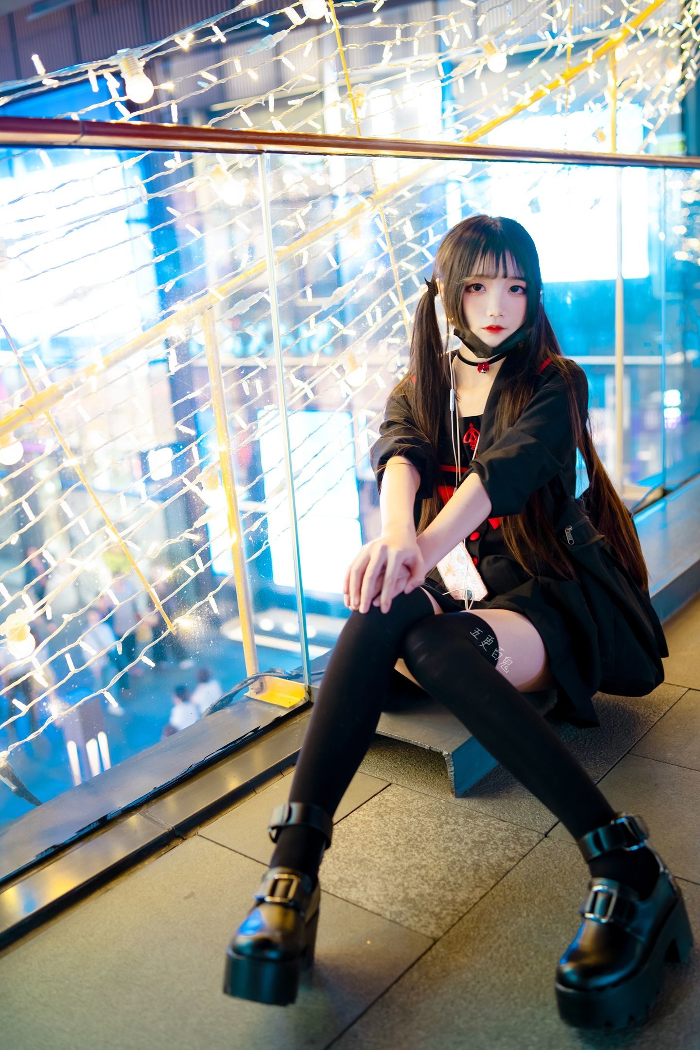 清純な少女 五更百鬼 制服