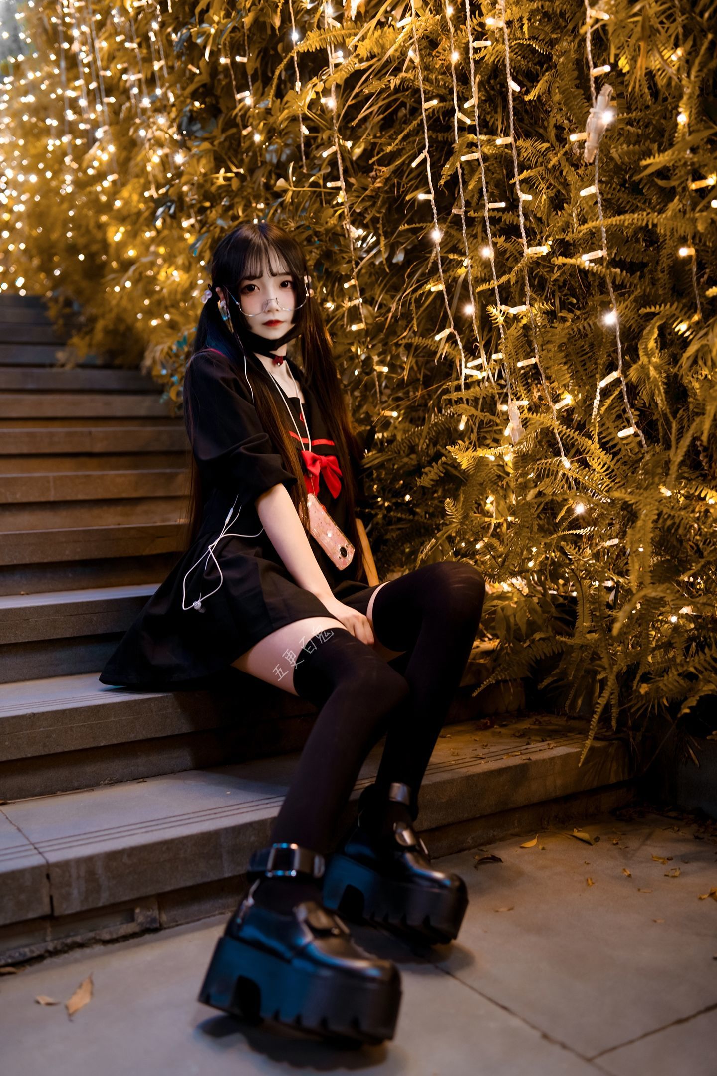 清純な少女 五更百鬼 制服